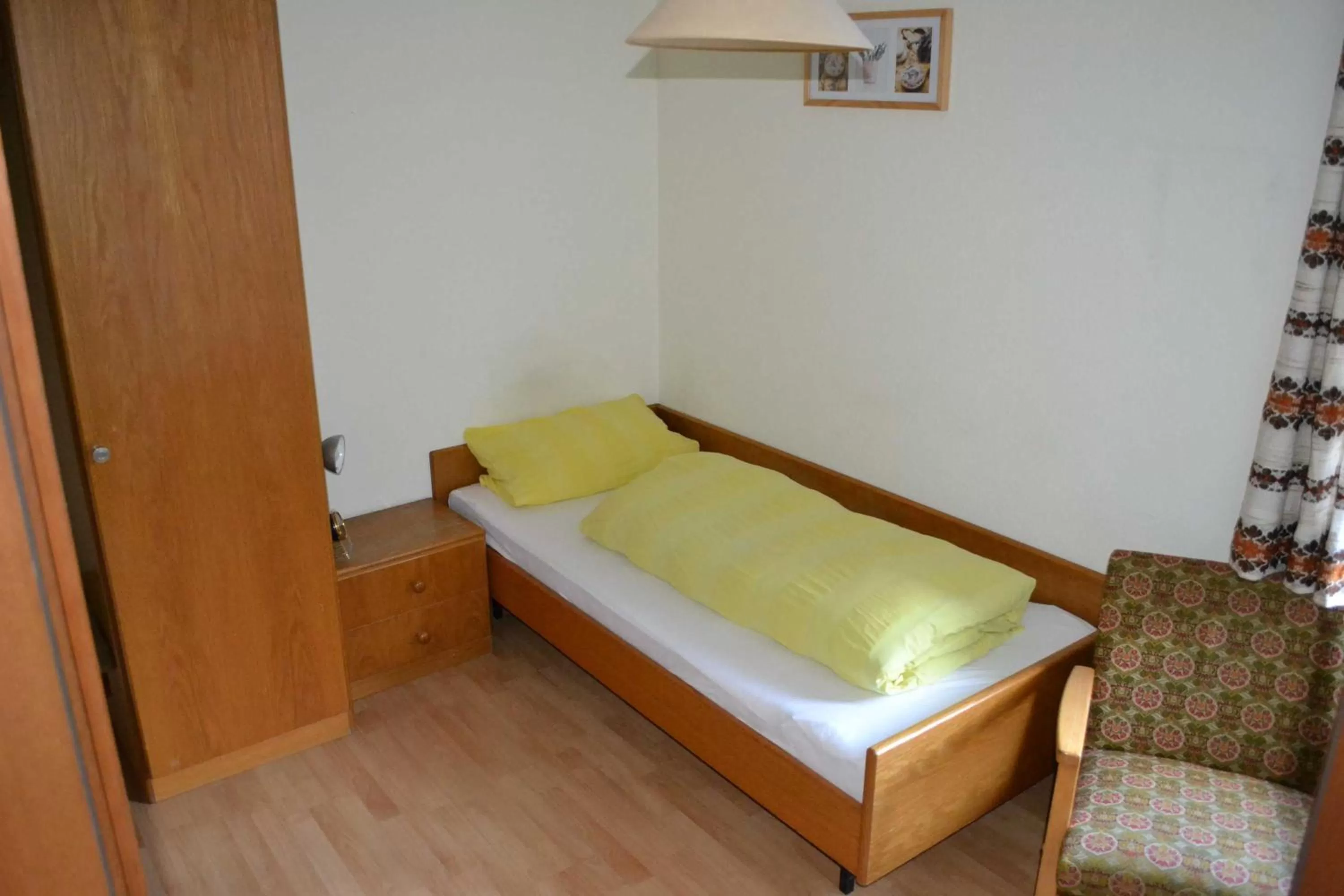 Bedroom, Bed in Gaestehaus Tagescafe Eckenfels