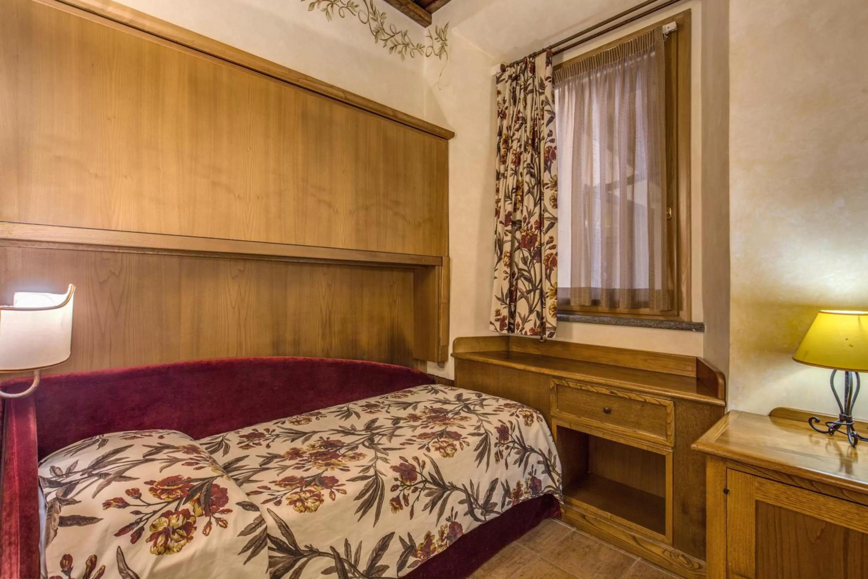 Bedroom, Bed in Residenza San Calisto