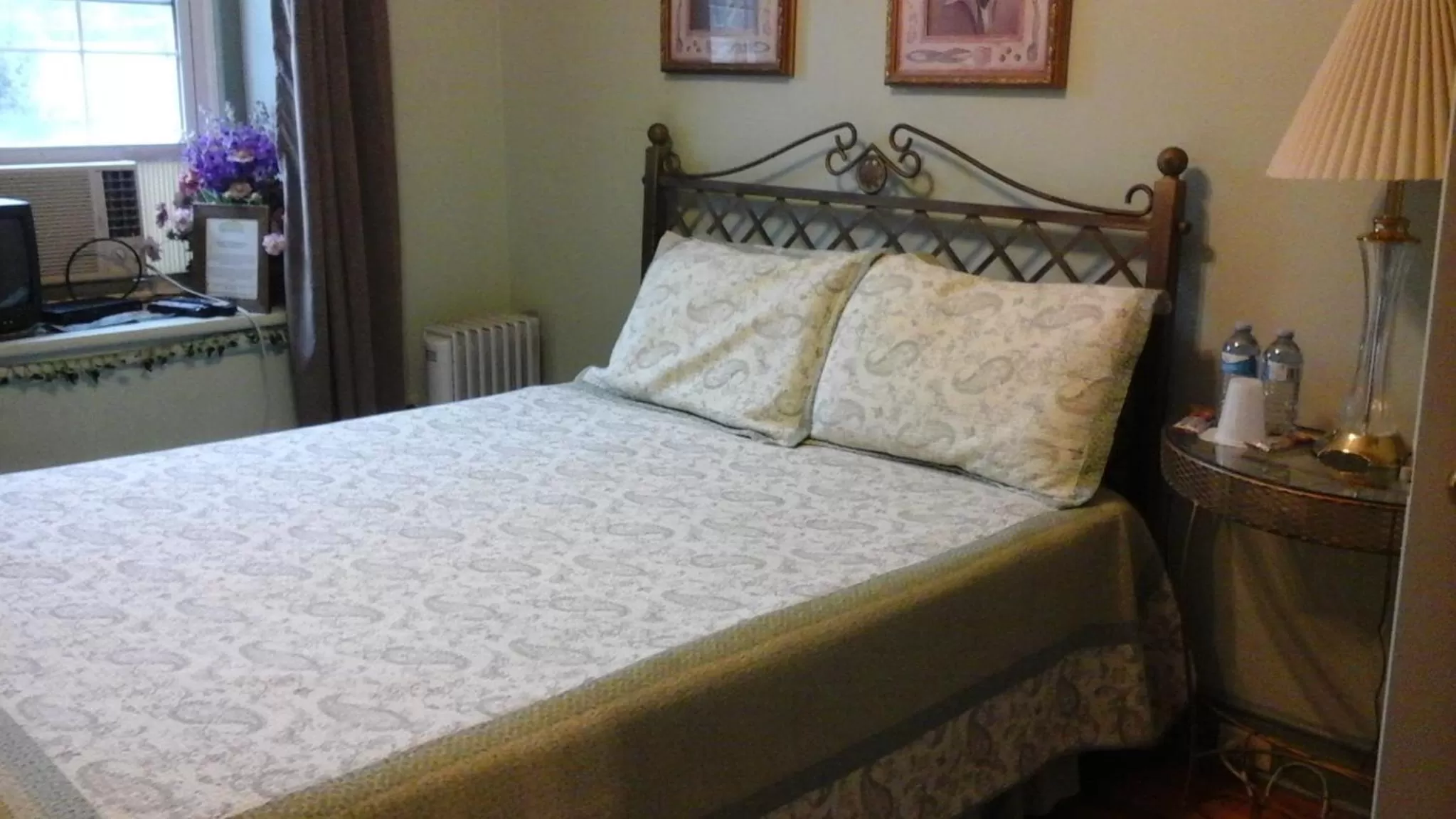 Bed in Baldachin Inn