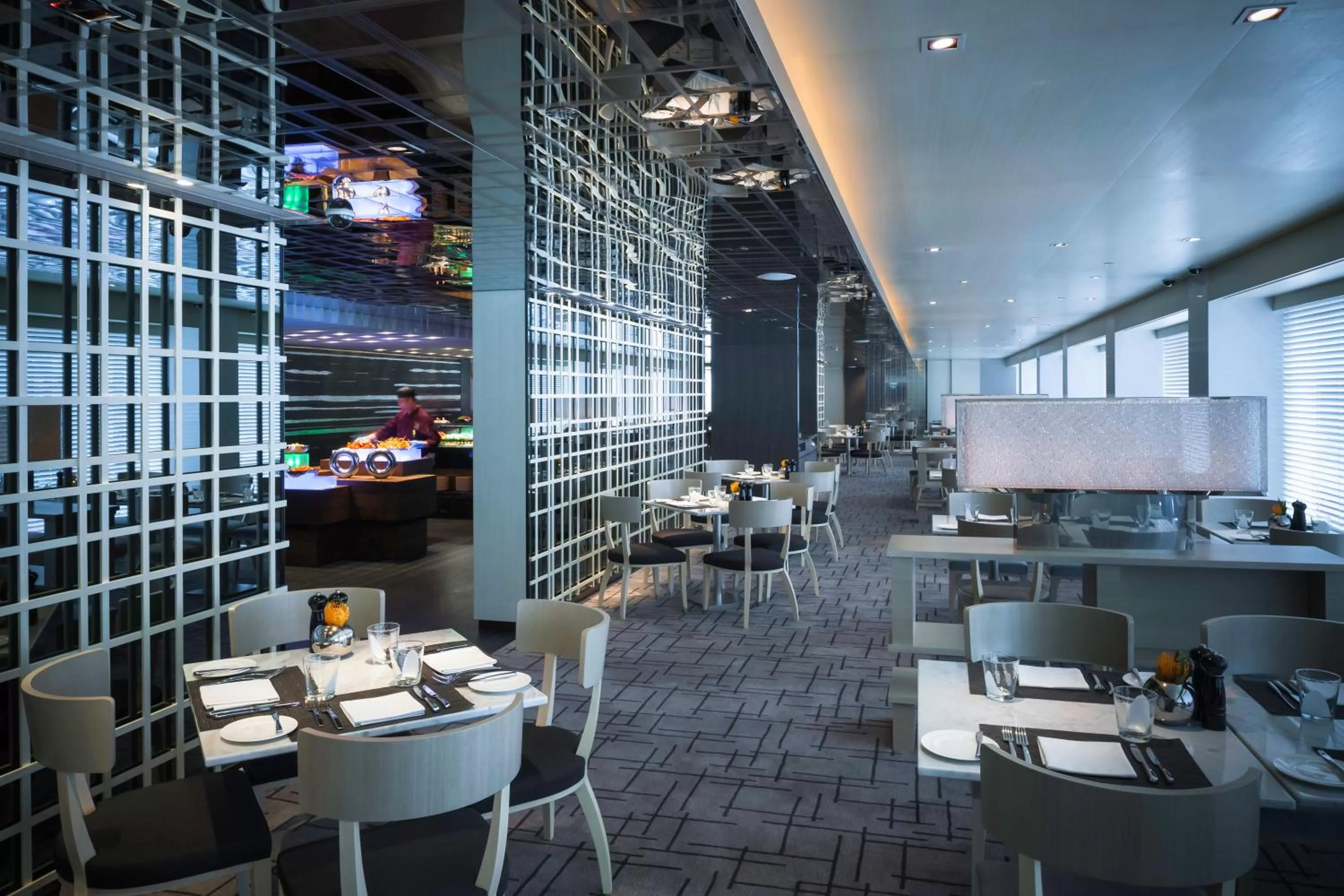 Restaurant/places to eat in Gateway Hotel, Marco Polo