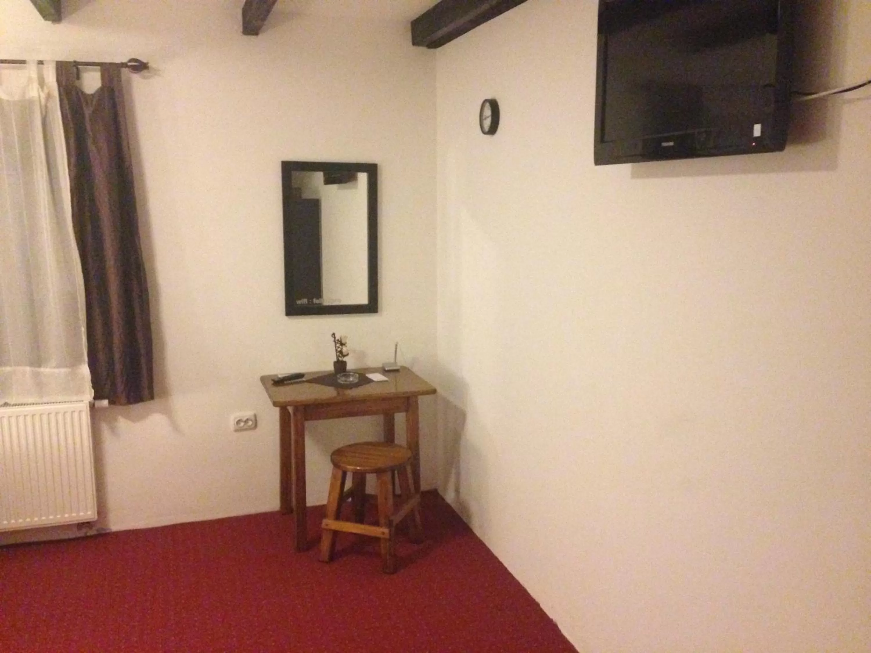 Other, TV/Entertainment Center in Valpovački dvori B&B