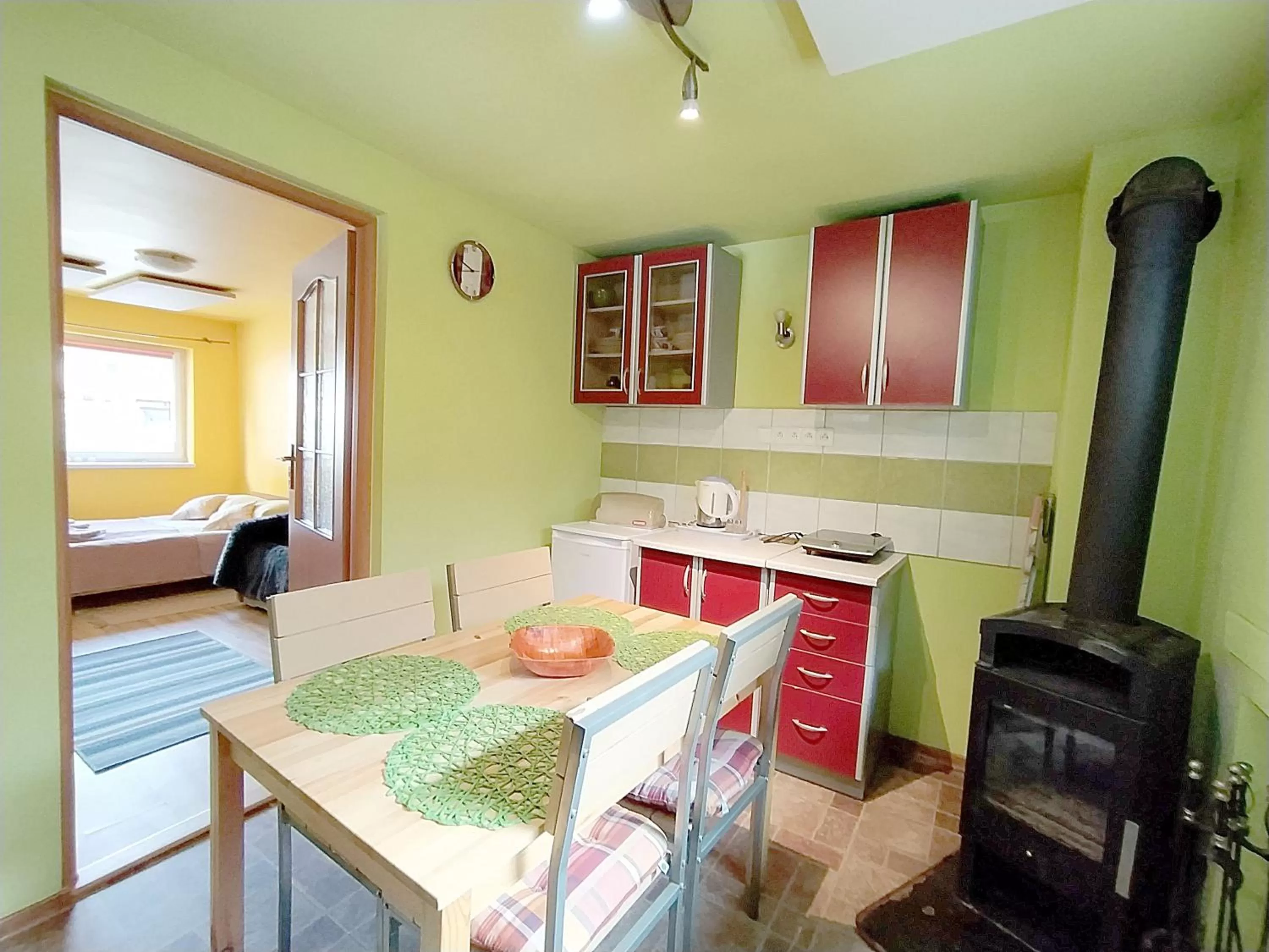 Kitchen or kitchenette, Dining Area in Willa Mozaika