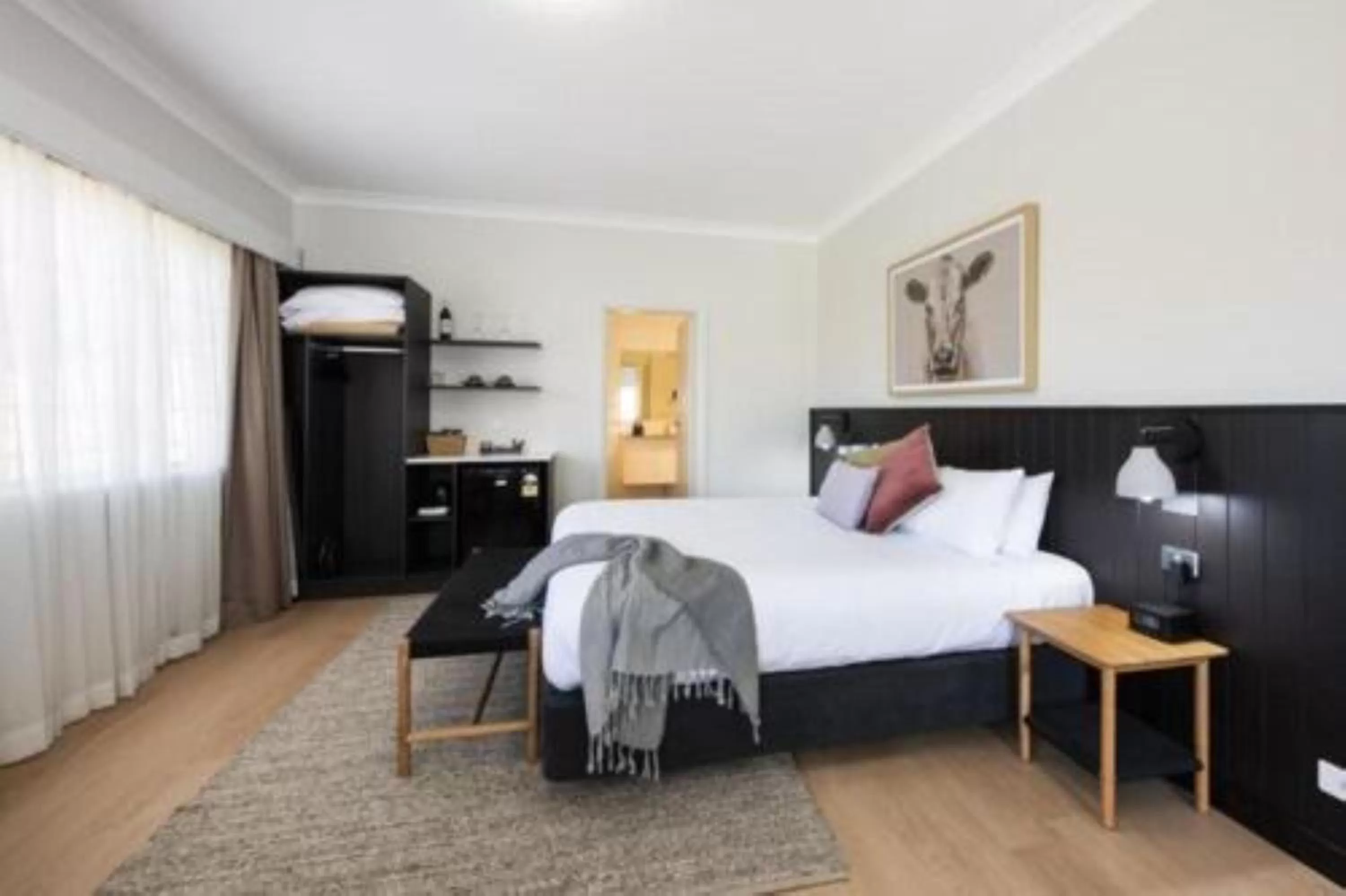 Bed in Parklands Resort Mudgee