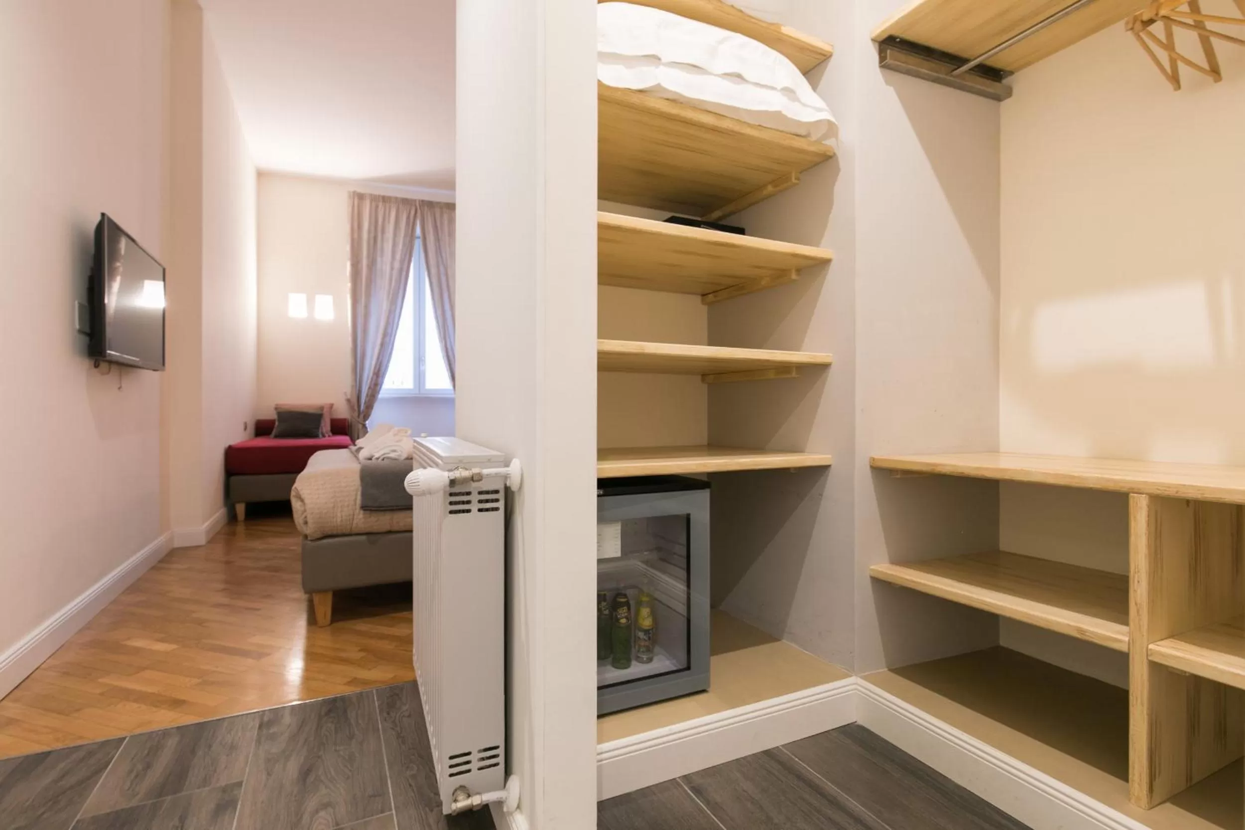 Other, Bed in Spagna Ave