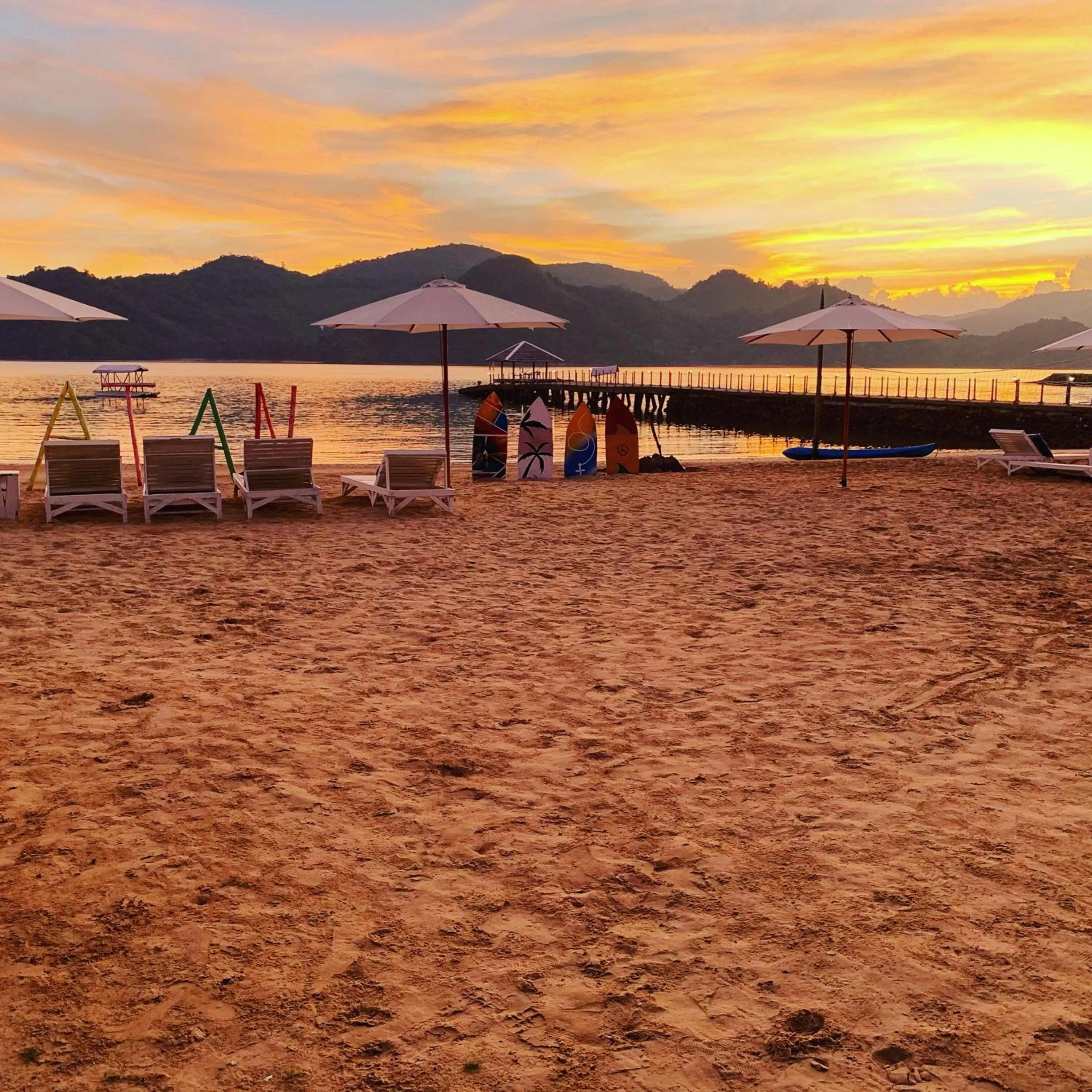 Sunrise in Pangulatan Beach Resort