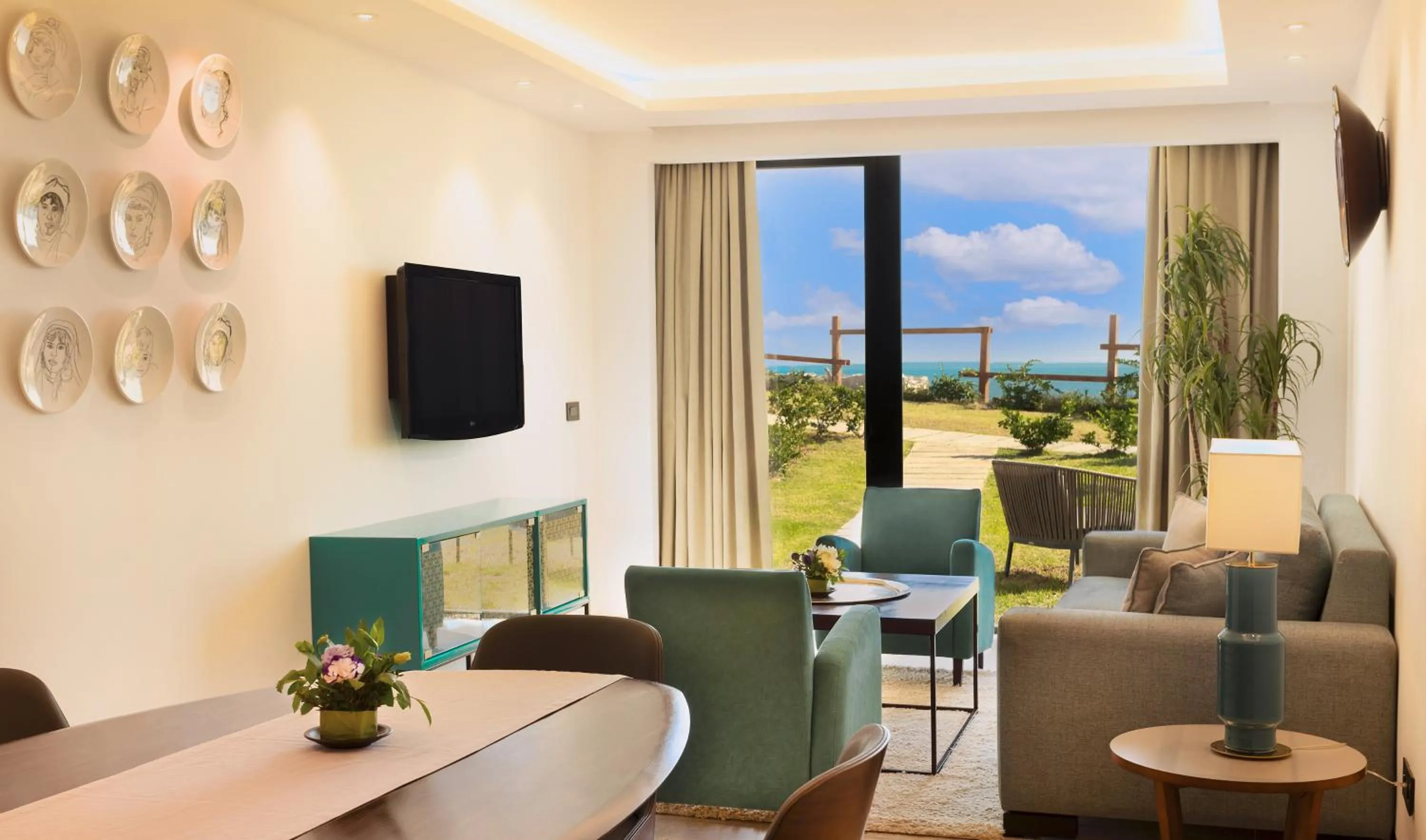 Living room in Mövenpick Hotel Gammarth Tunis