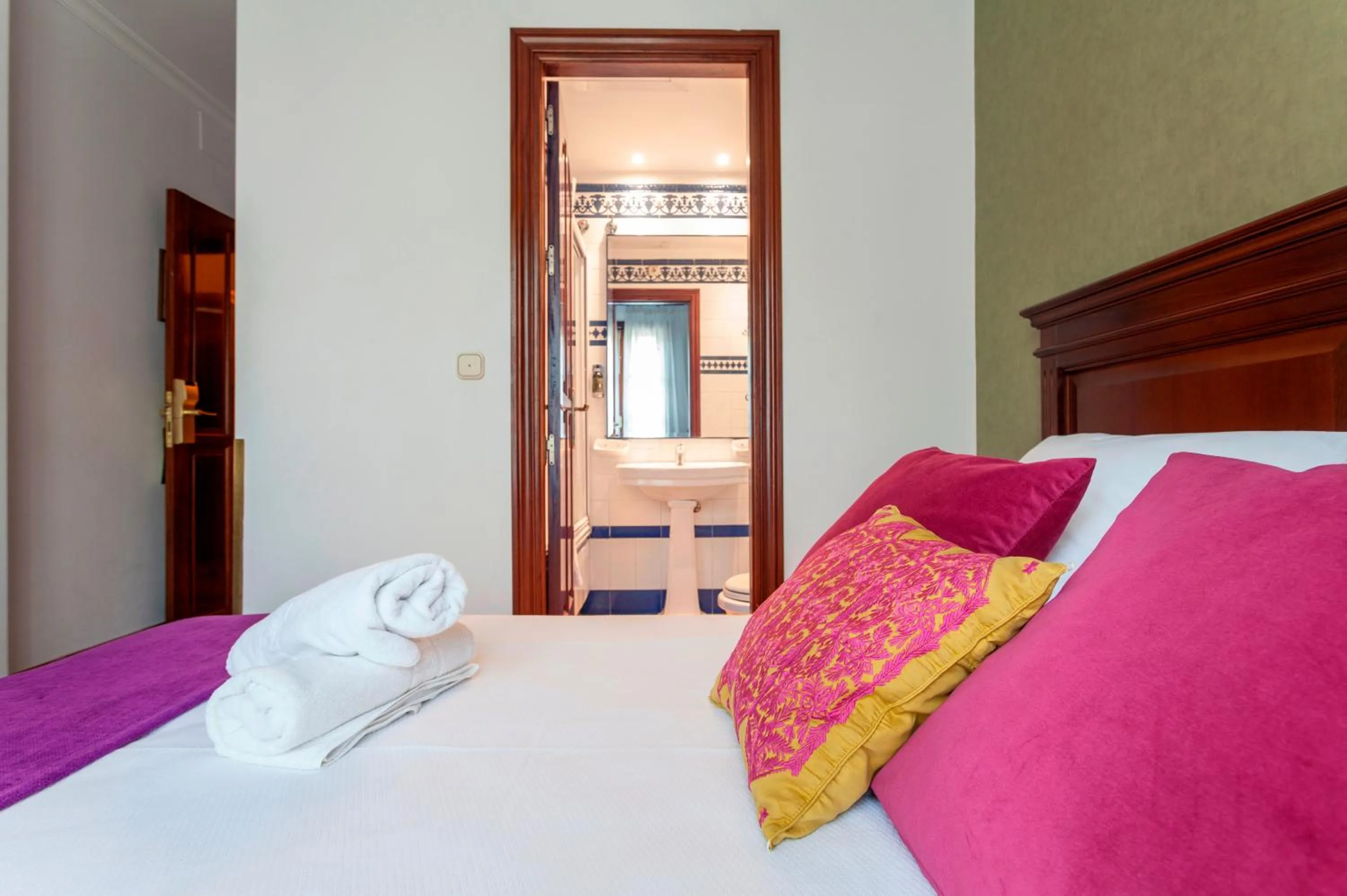 Photo of the whole room, Bed in Hotel Baco