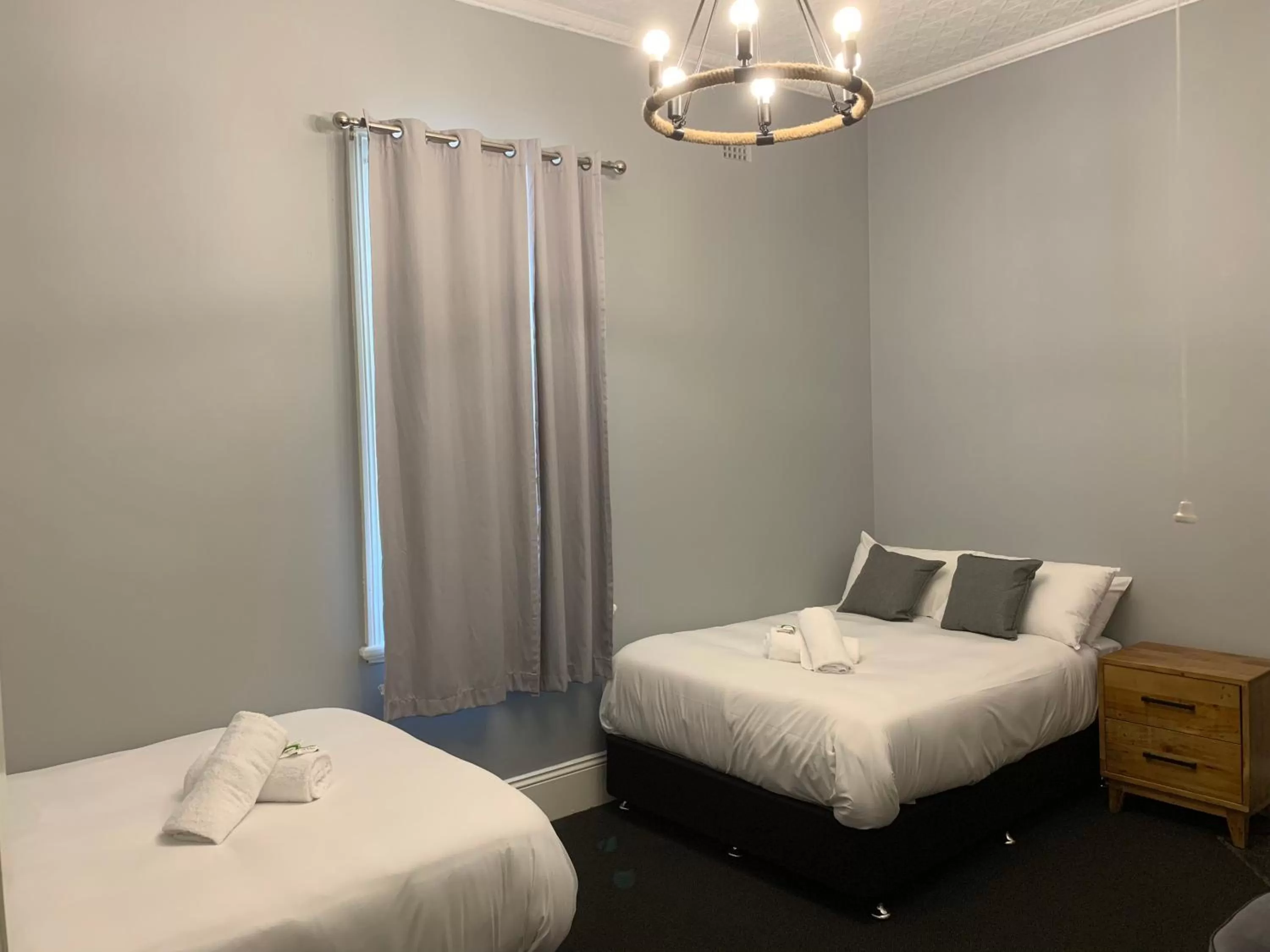 Bedroom, Bed in Abermain Hotel