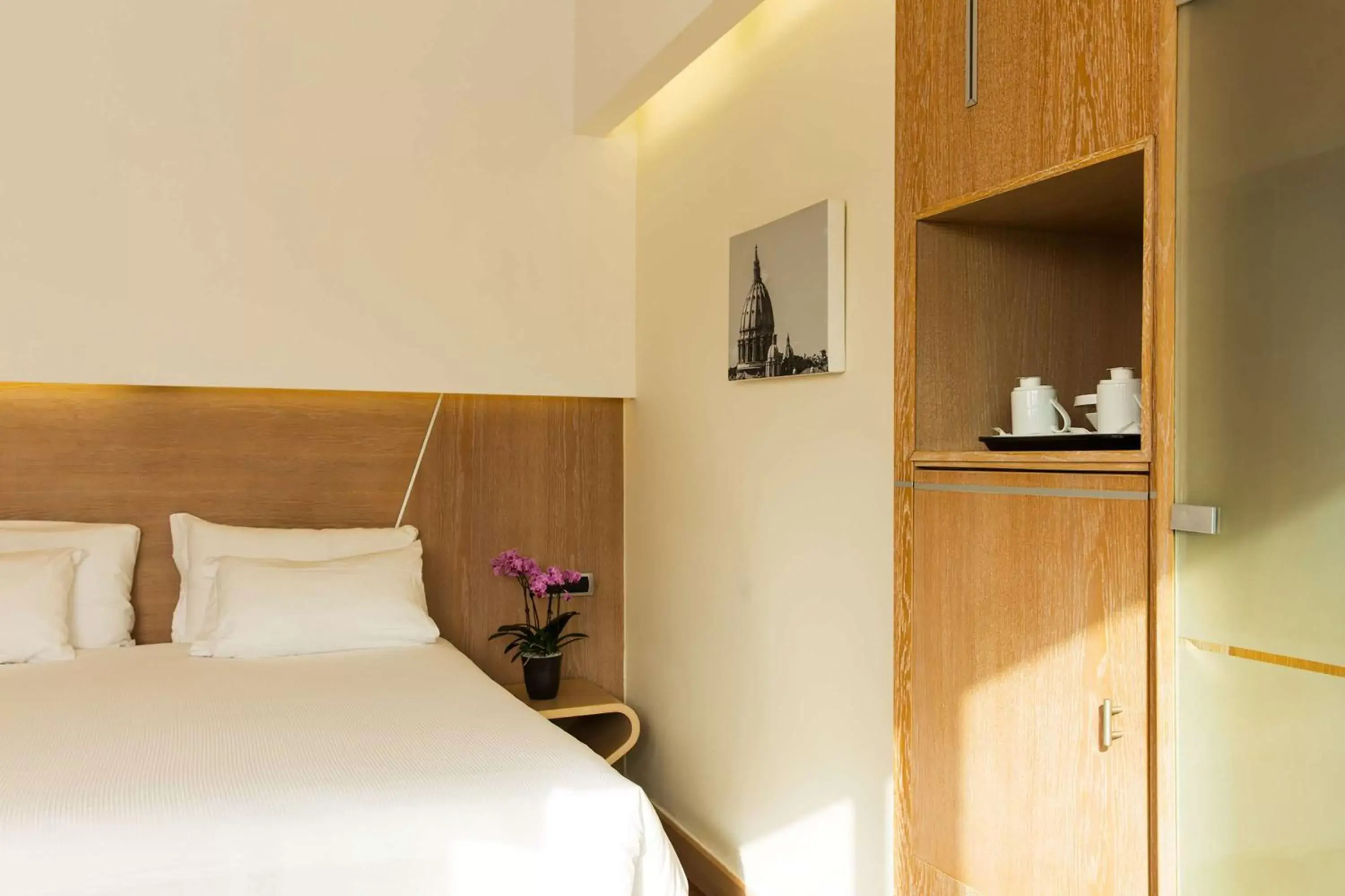 Superior King Room in Hilton Garden Inn Rome Claridge Superior King Room in Hilton Garden Inn Rome Claridge