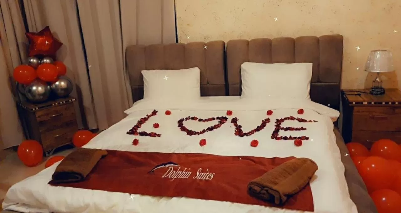 Dolphin Suites