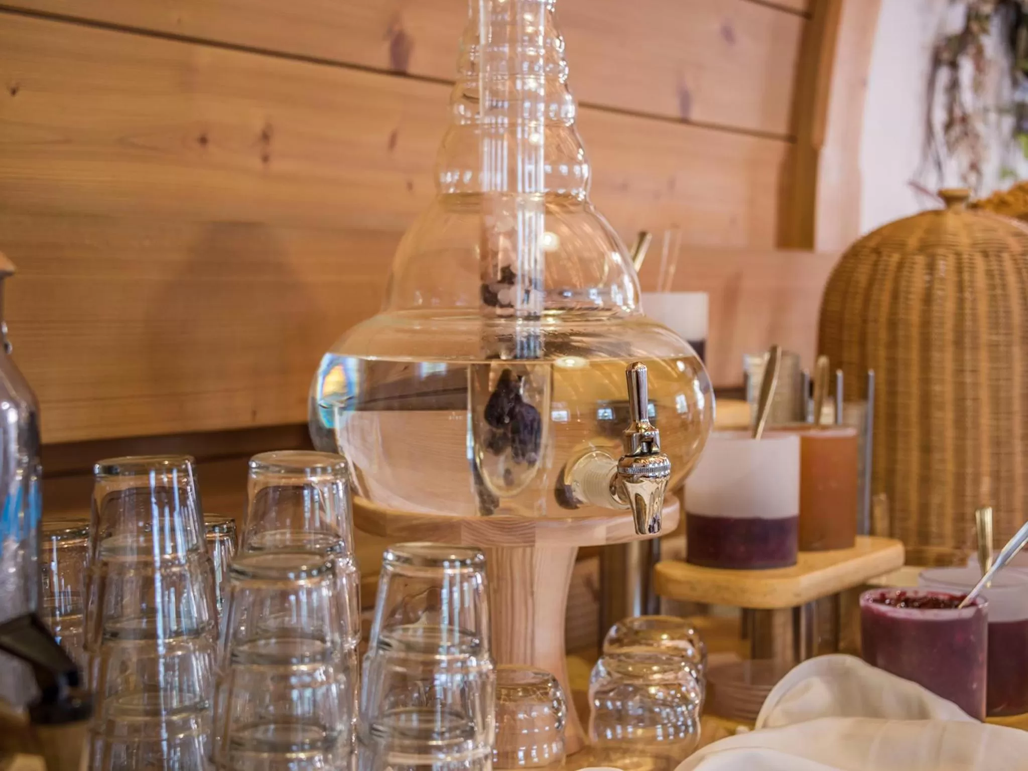 Buffet breakfast in Hotel Mutz