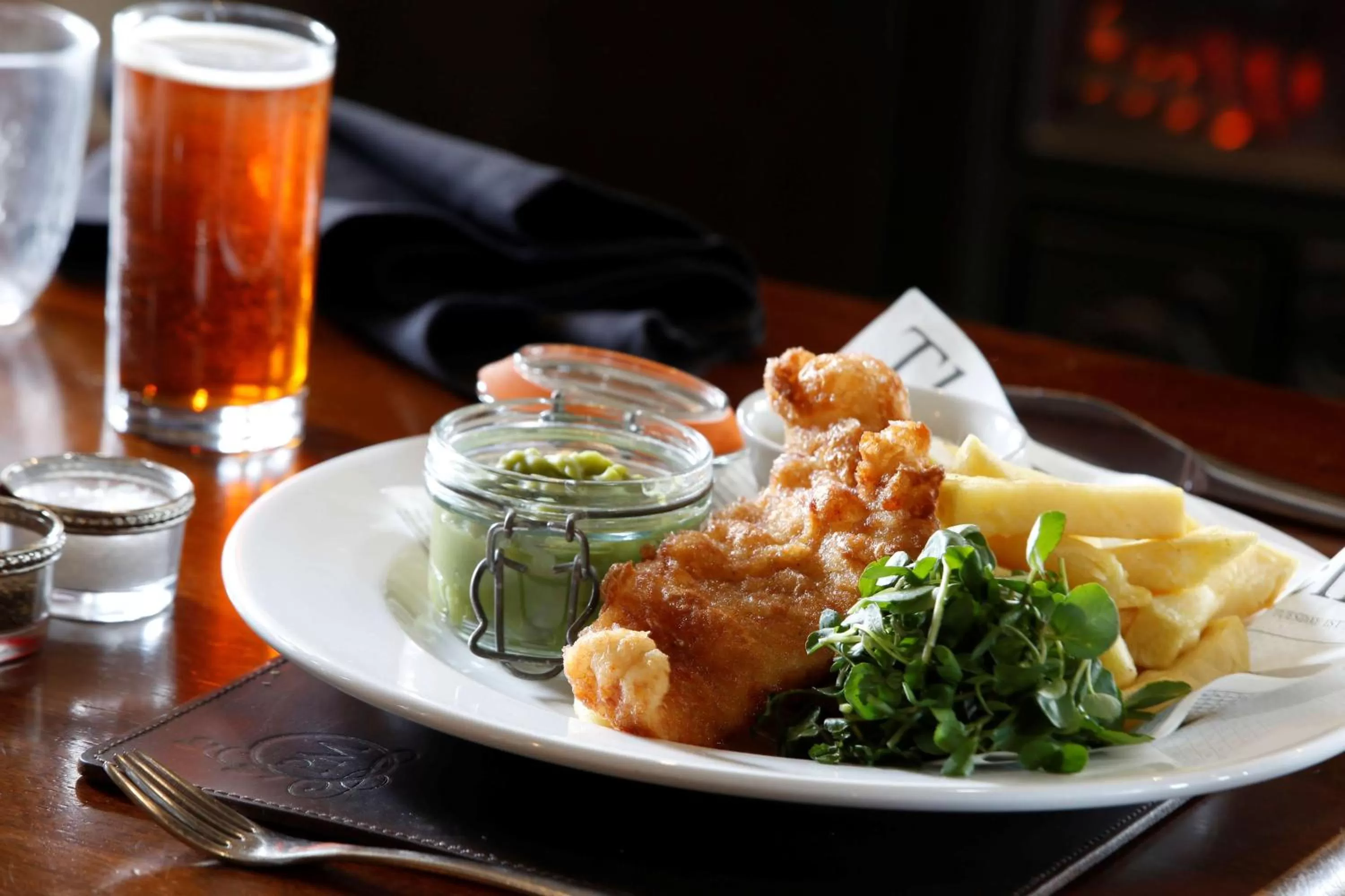 Restaurant/places to eat in Pennine Manor Hotel