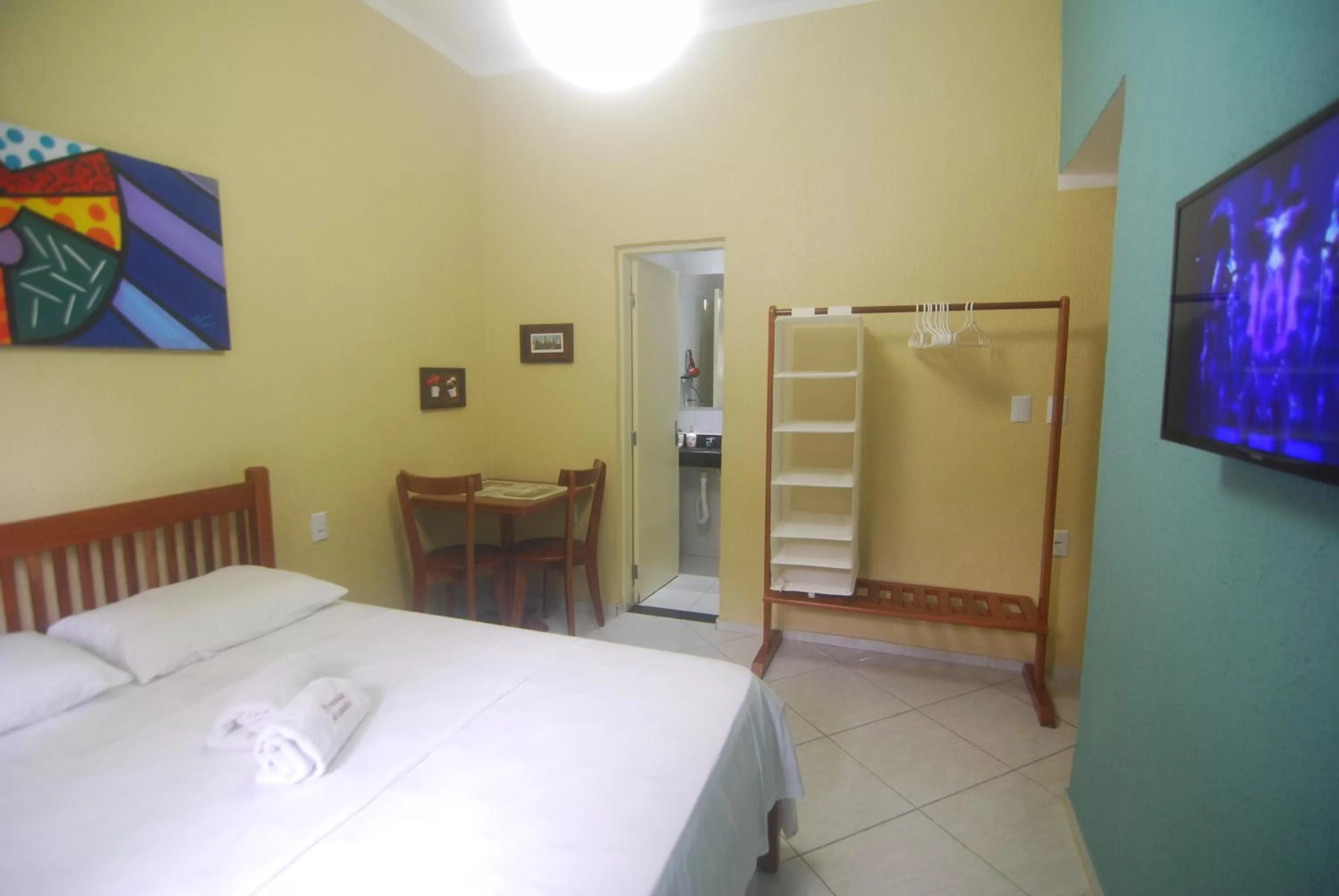 Photo of the whole room, Bed in Refúgio Pousada Fortaleza