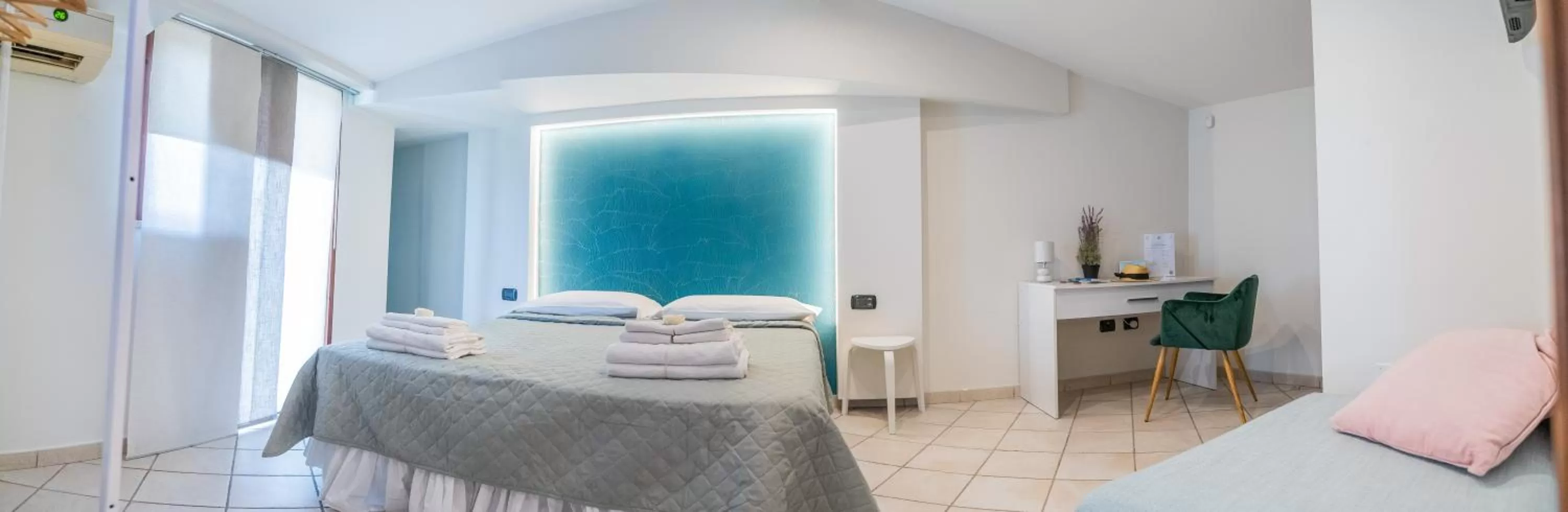 Photo of the whole room, Bed in Villa Rocla guest house Pompei