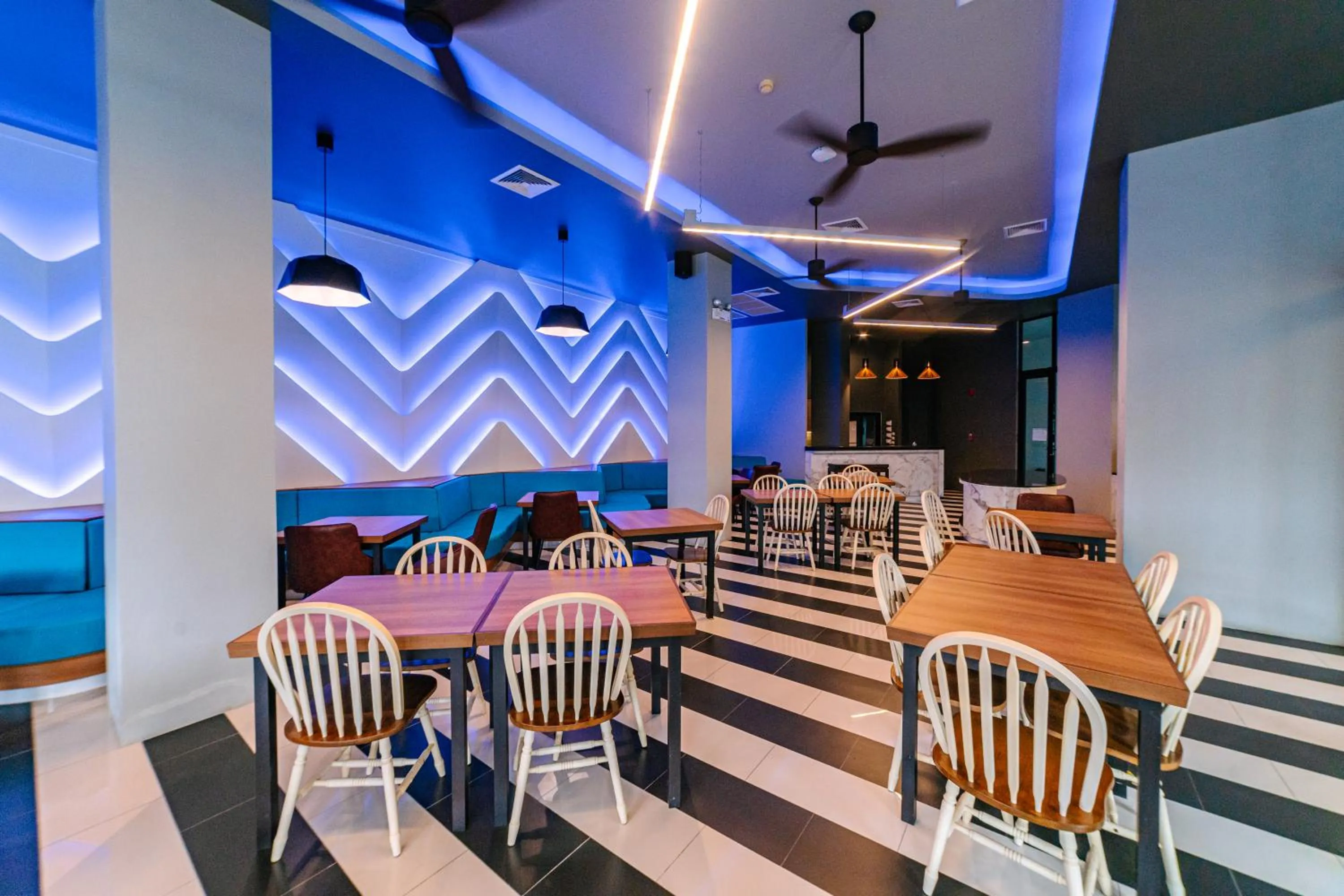 Restaurant/places to eat in Ratana Hotel Sakdidet, PHUKET TOWN