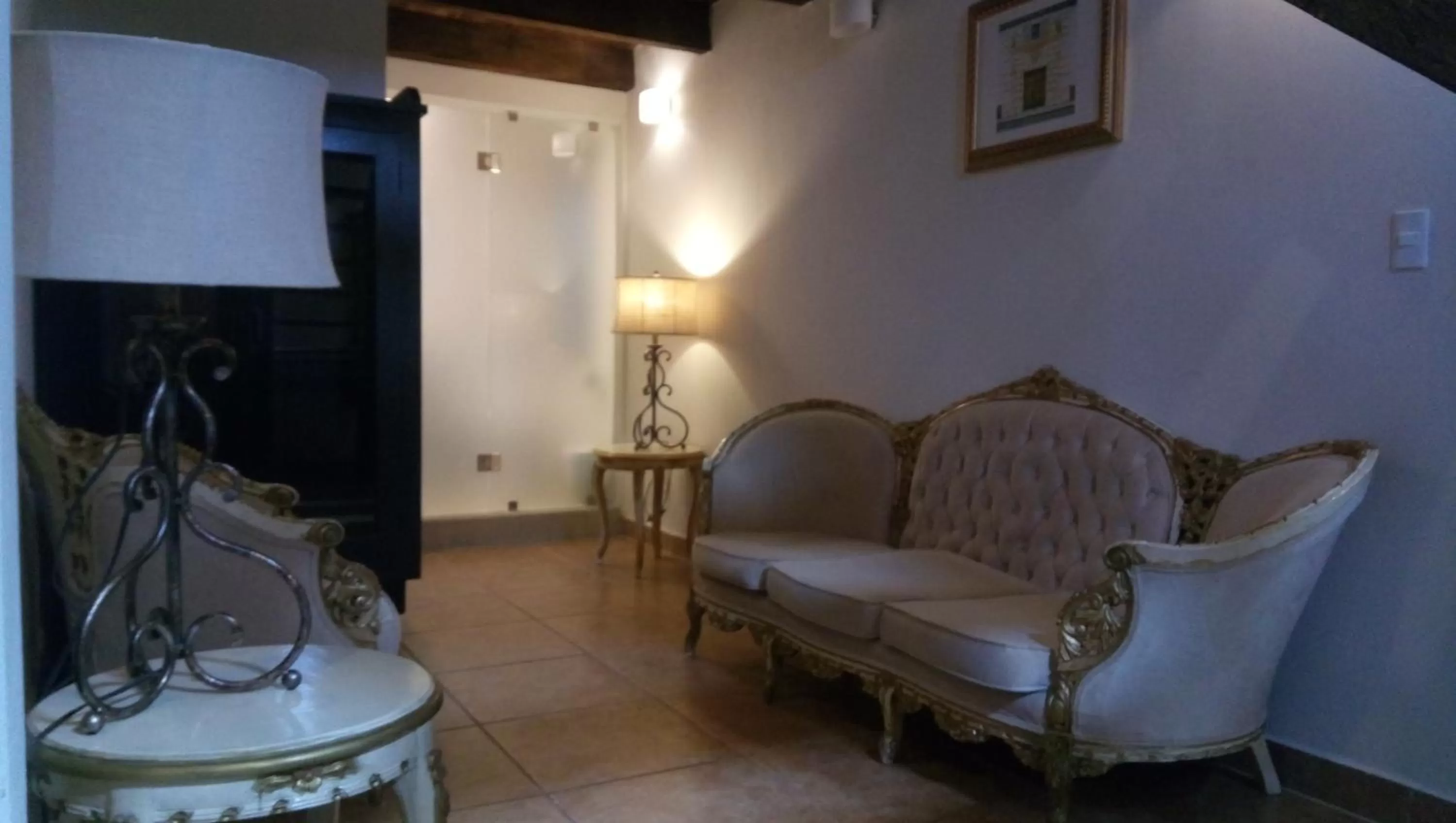 Living room in Hotel Grand Maria