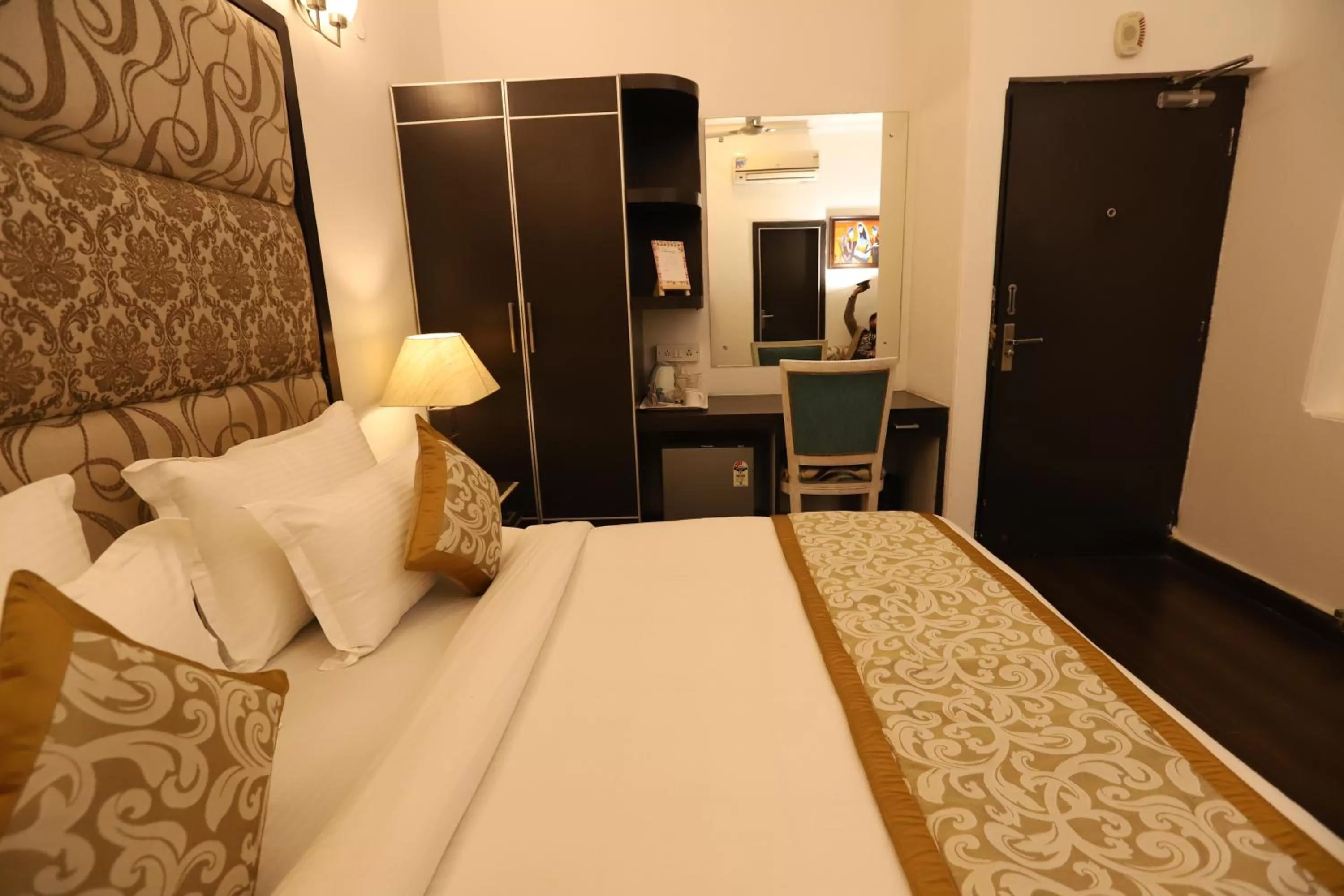 Bed in Hotel Capitol Hills - Greater Kailash Delhi