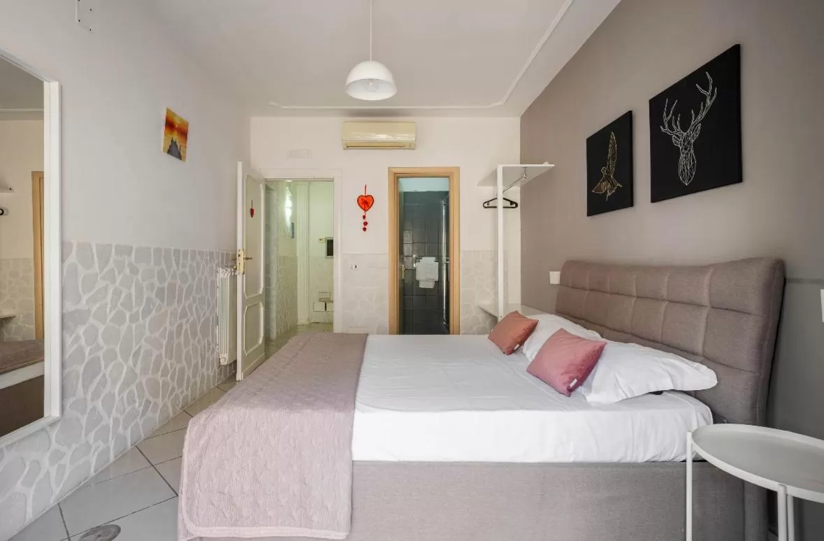 TV and multimedia, Bed in B&B Civico 8