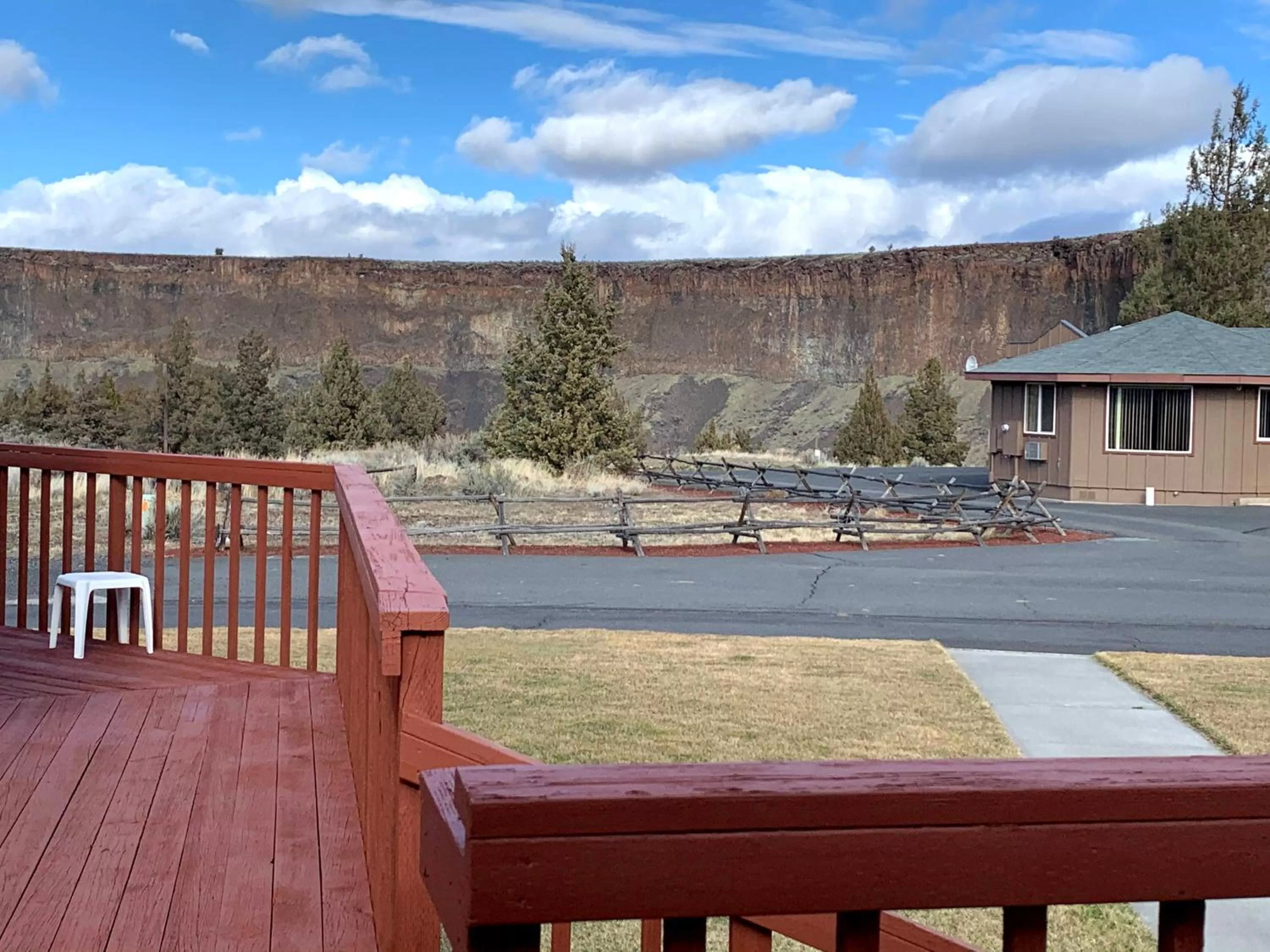 Balcony/Terrace in Smith Rock Resort