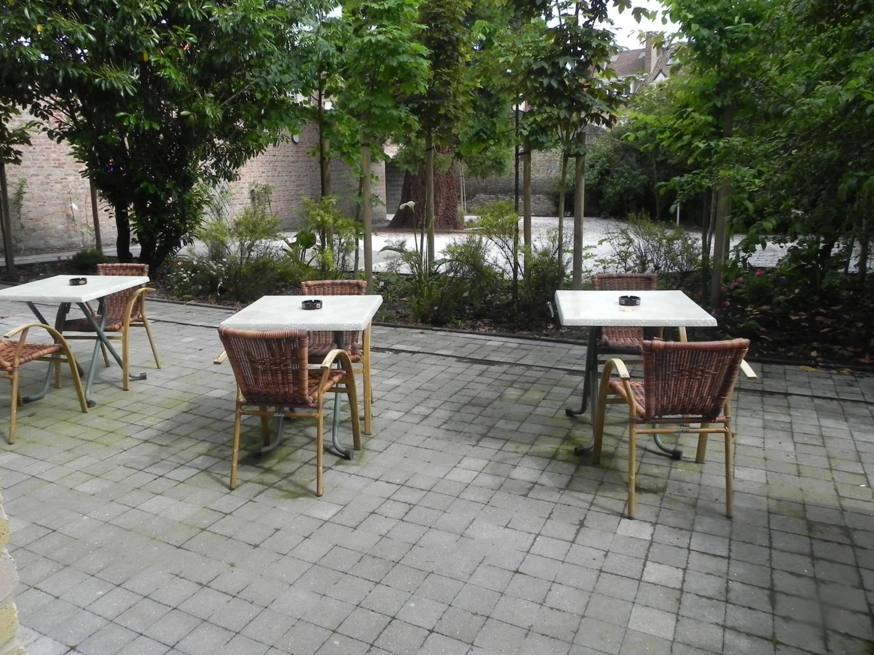 Balcony/Terrace in Hôtel - Restaurant Au Tonnelier