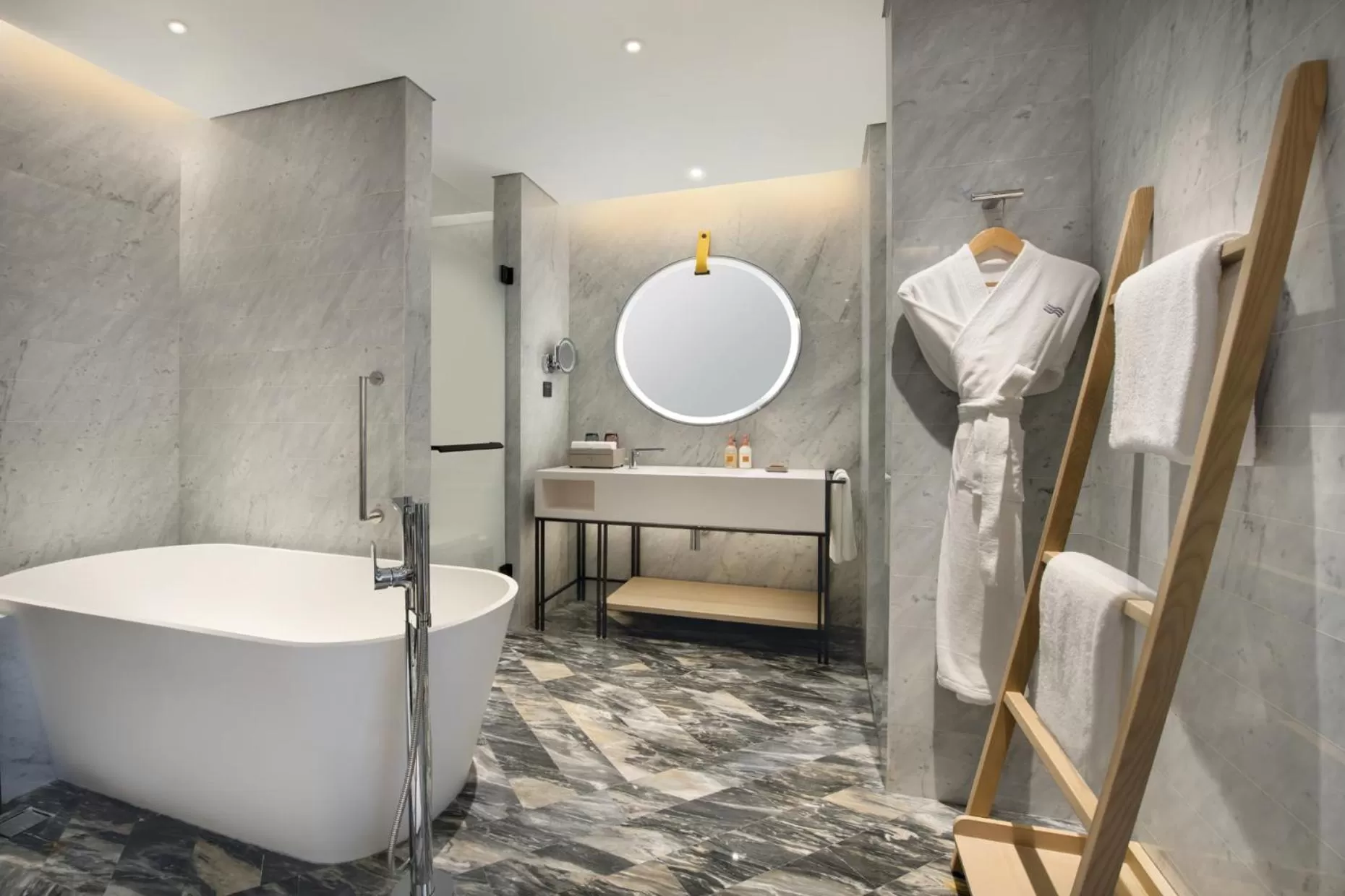 Bathroom in Crowne Plaza Quanzhou Riverview by IHG
