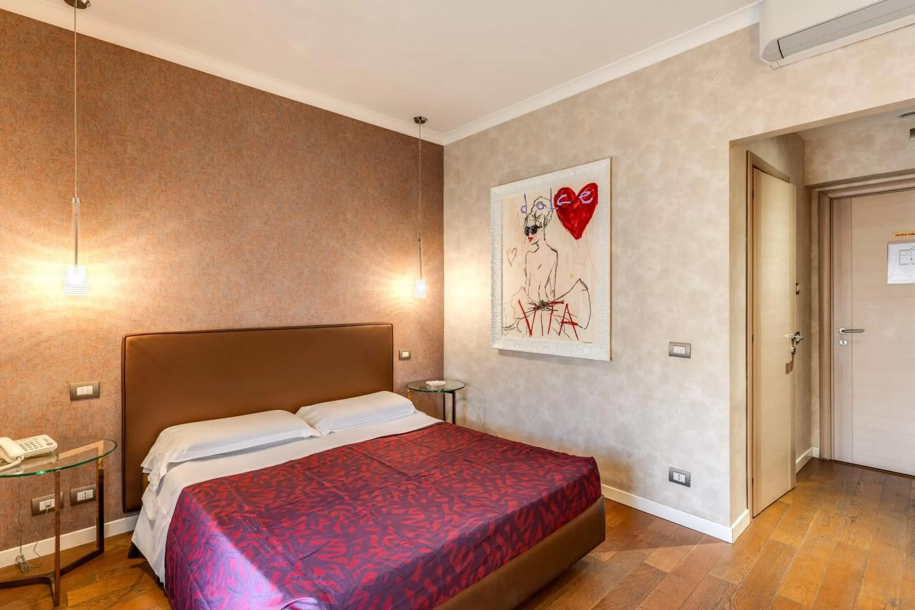 Double Room (1 Adult) in Roma Boutique Hotel Double Room (1 Adult) in Roma Boutique Hotel