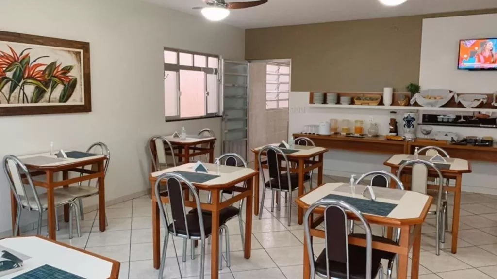 Breakfast, Restaurant/Places to Eat in Hotel Cisne