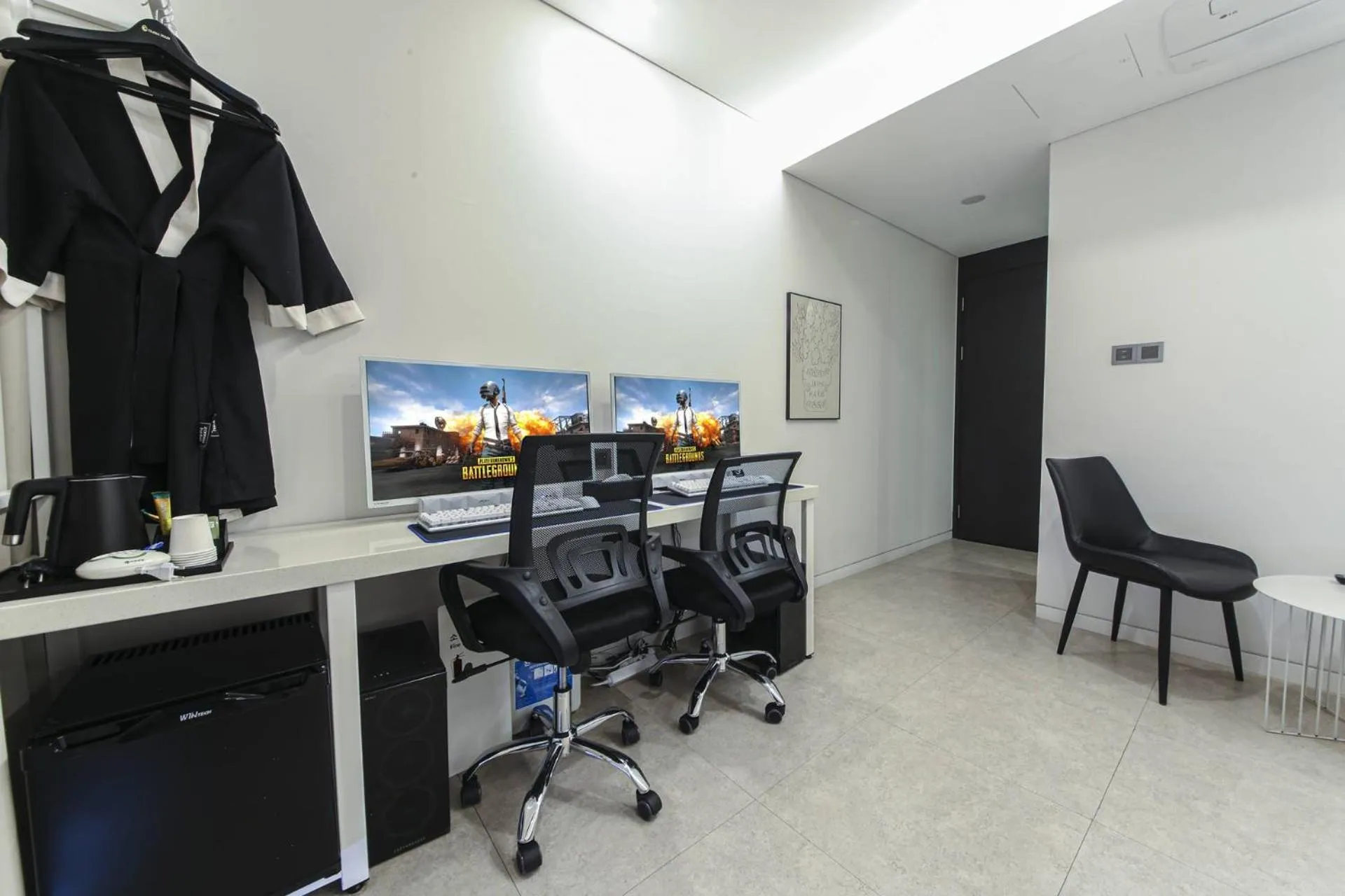 Property building in Zam101Hotel