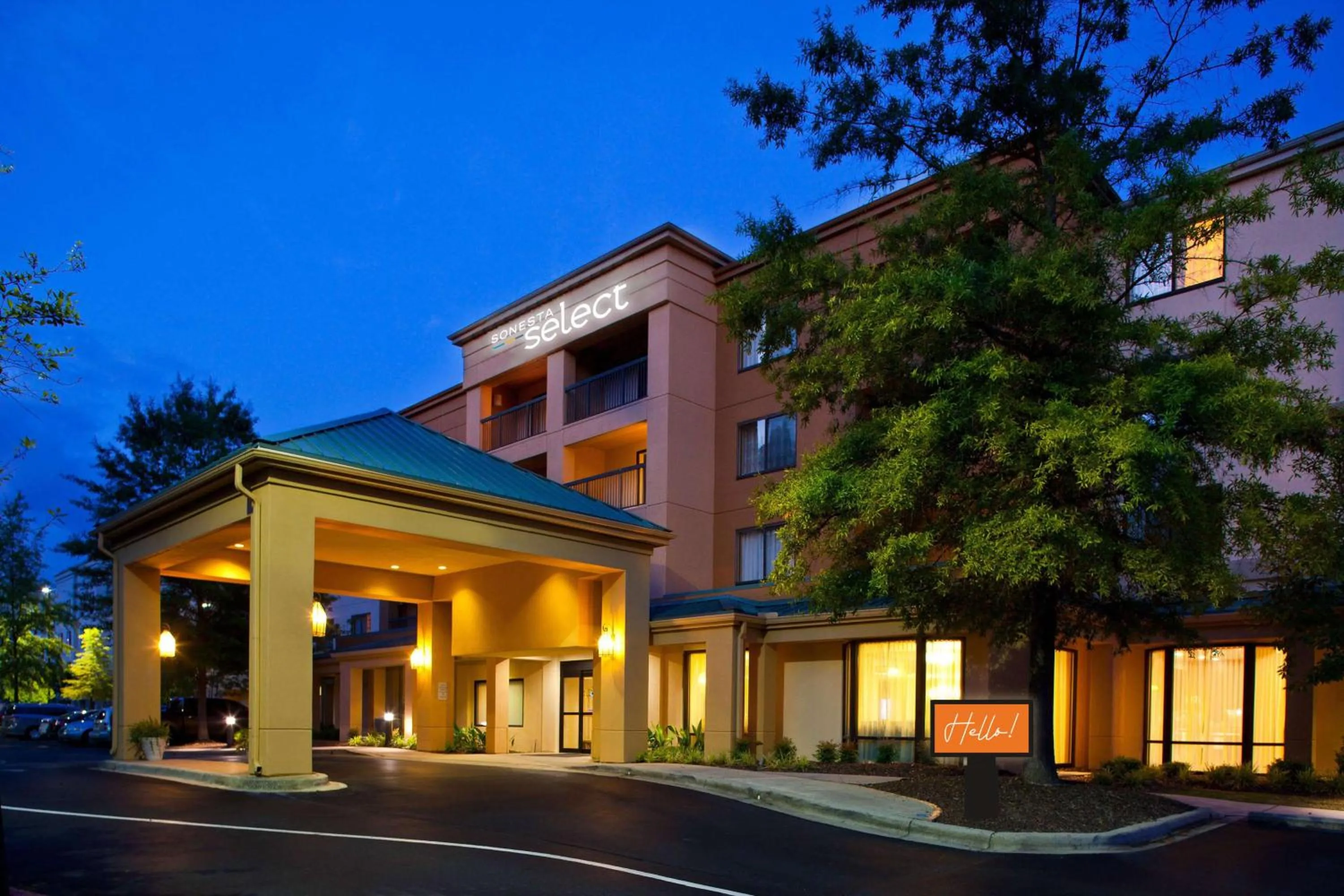 Sonesta Select Birmingham Colonnade