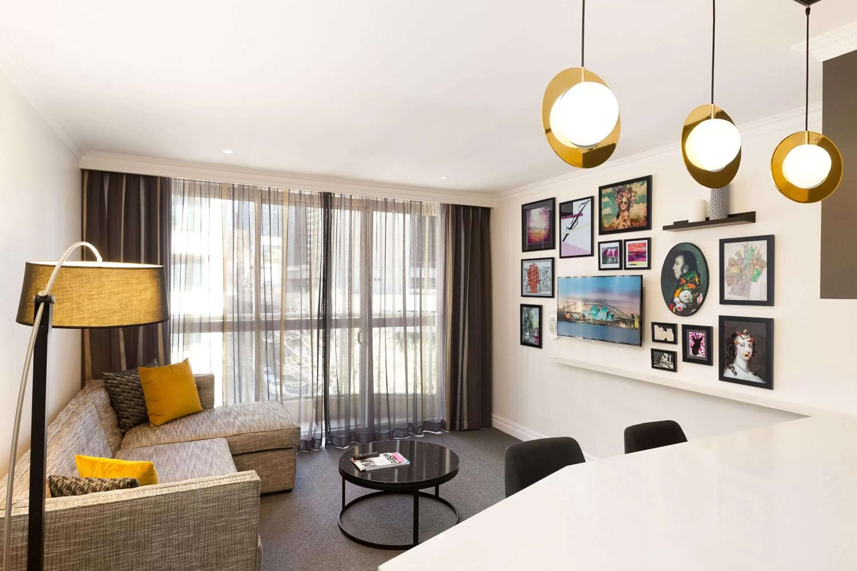 TV and multimedia in Mantra 2 Bond Street