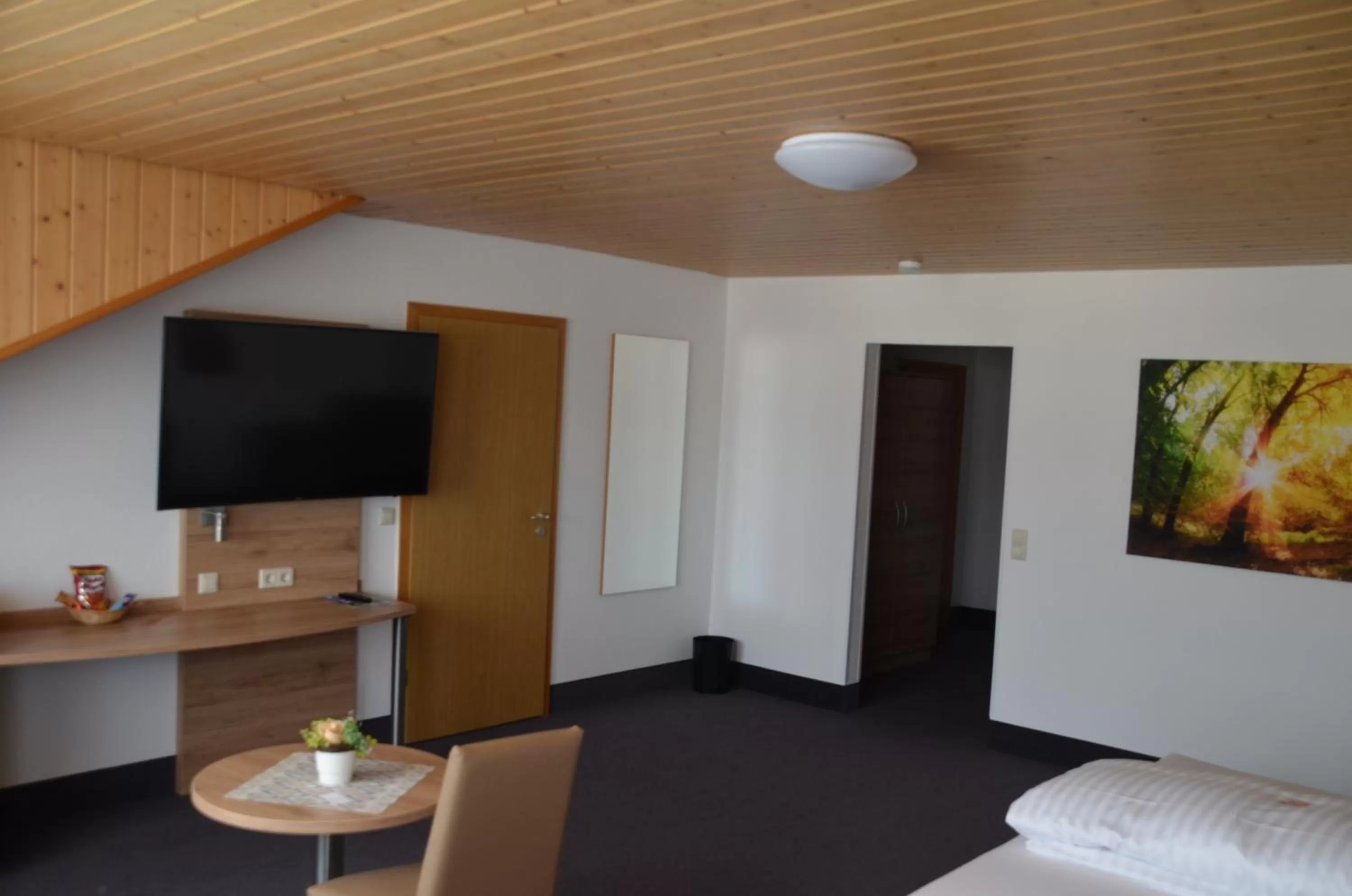 Photo of the whole room, Bed in Hotel Hirt