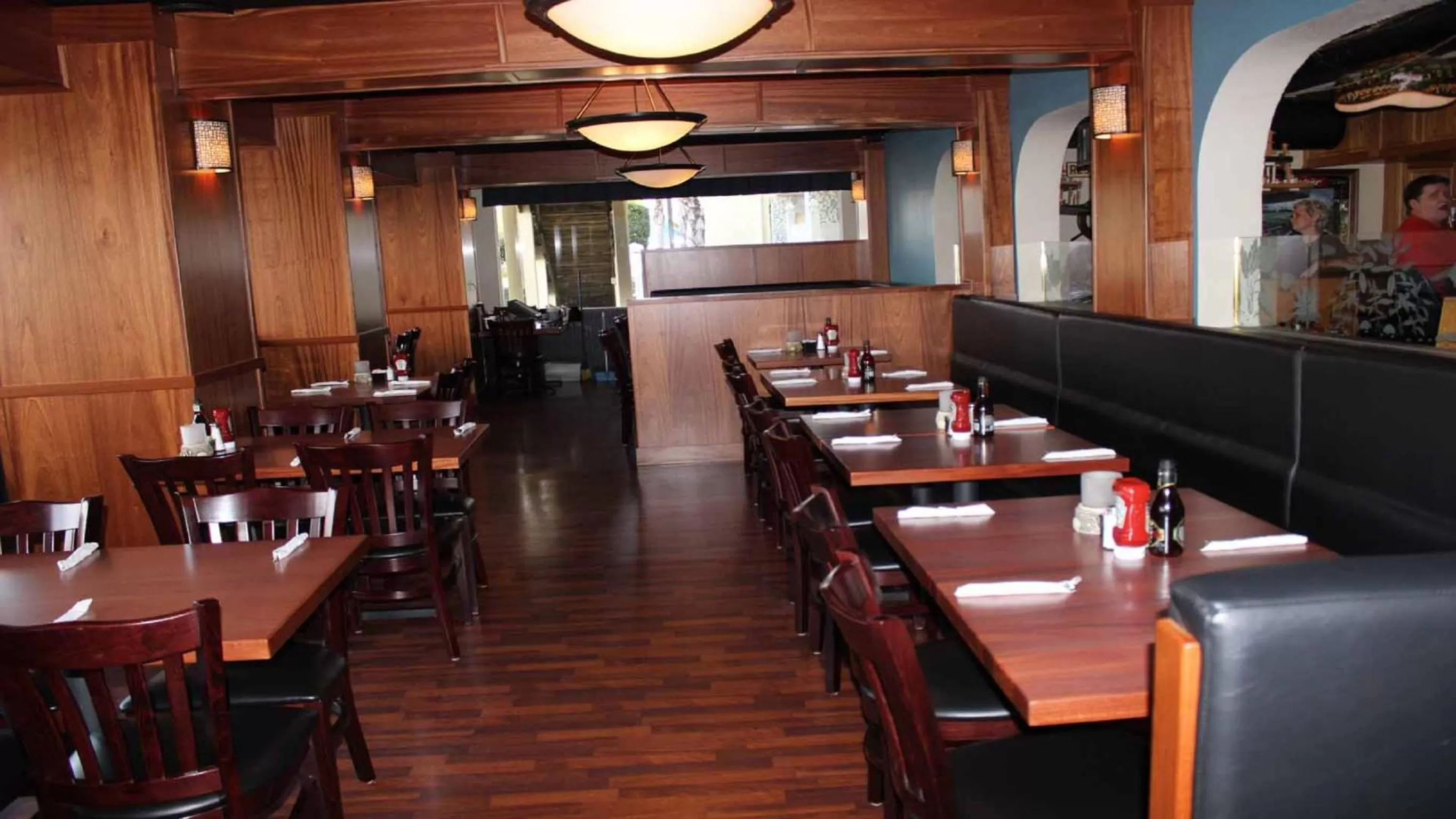 Restaurant/places to eat in Inn on the Gulf