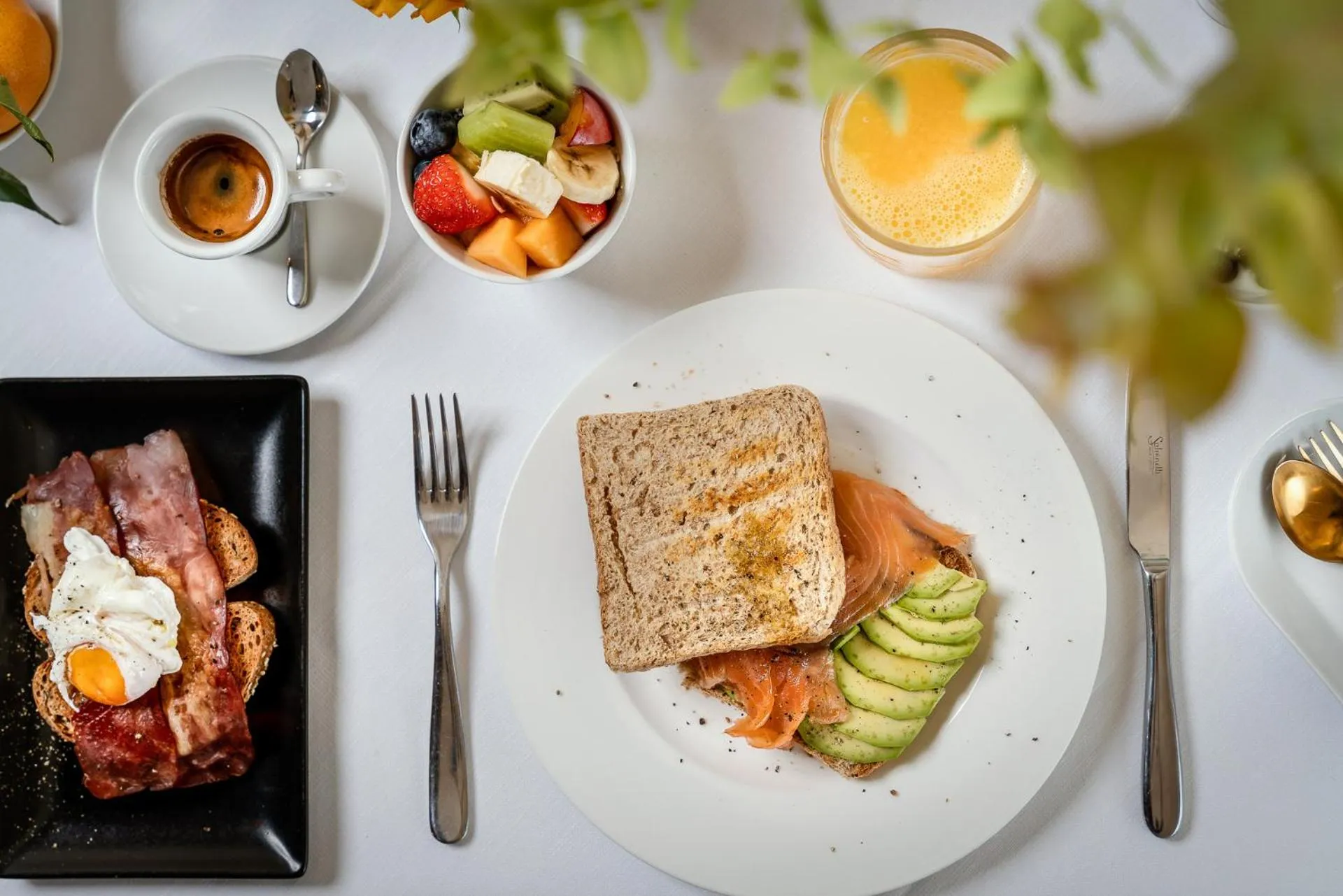 Breakfast in Albergo Rossini 1936 Small & Charming