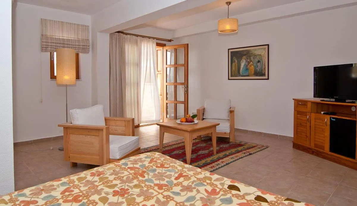 TV and multimedia, Bed in Lycia Hotel