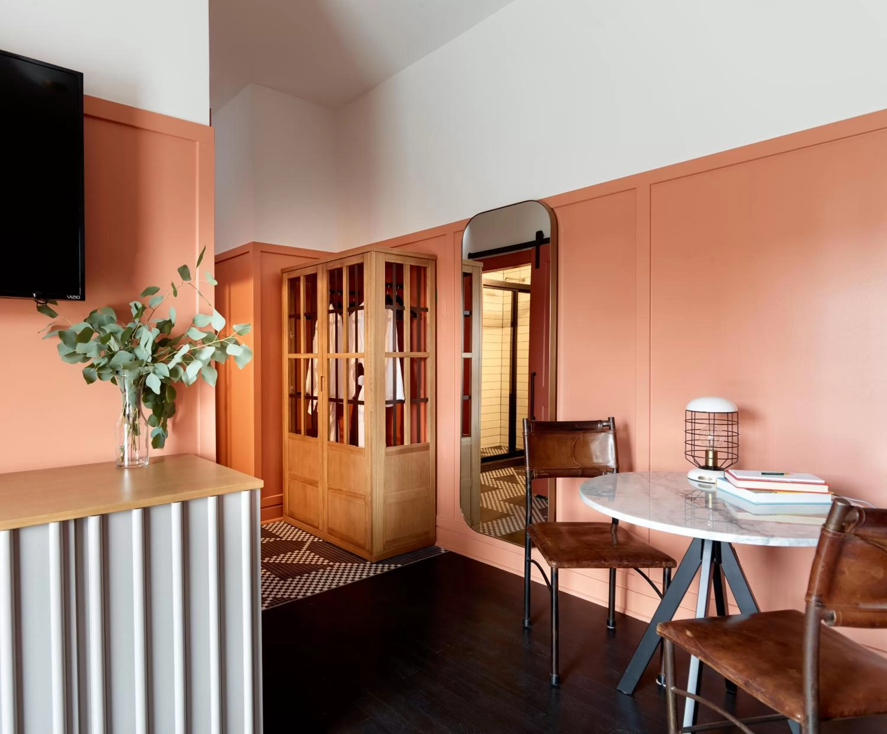 Seating area in The Chicago Hotel Collection Wrigleyville