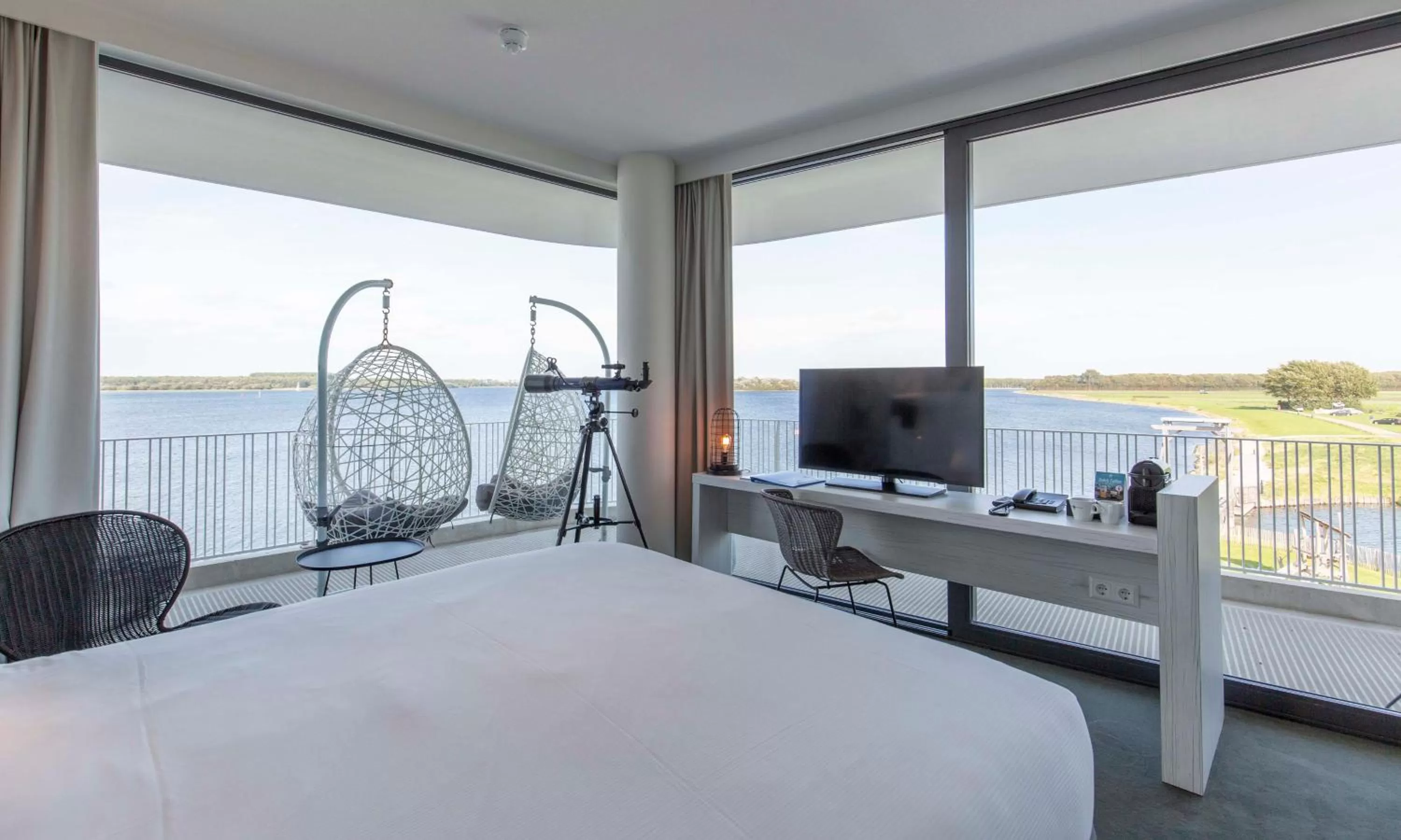 Bedroom, Bed in Fletcher Hotel-Restaurant Het Veerse Meer