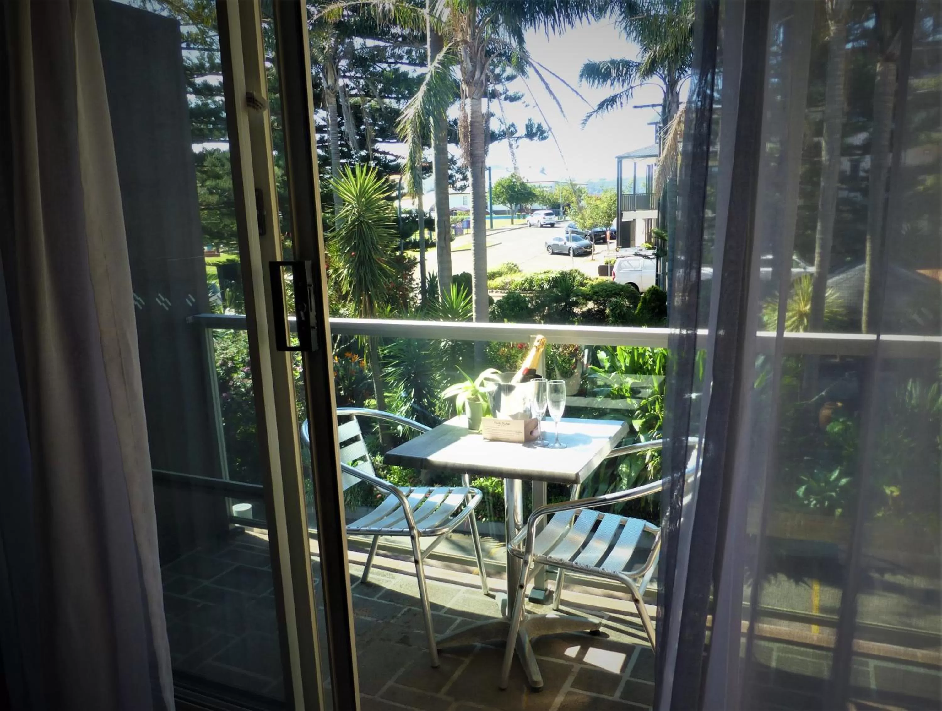 Garden view in Park Ridge Retreat