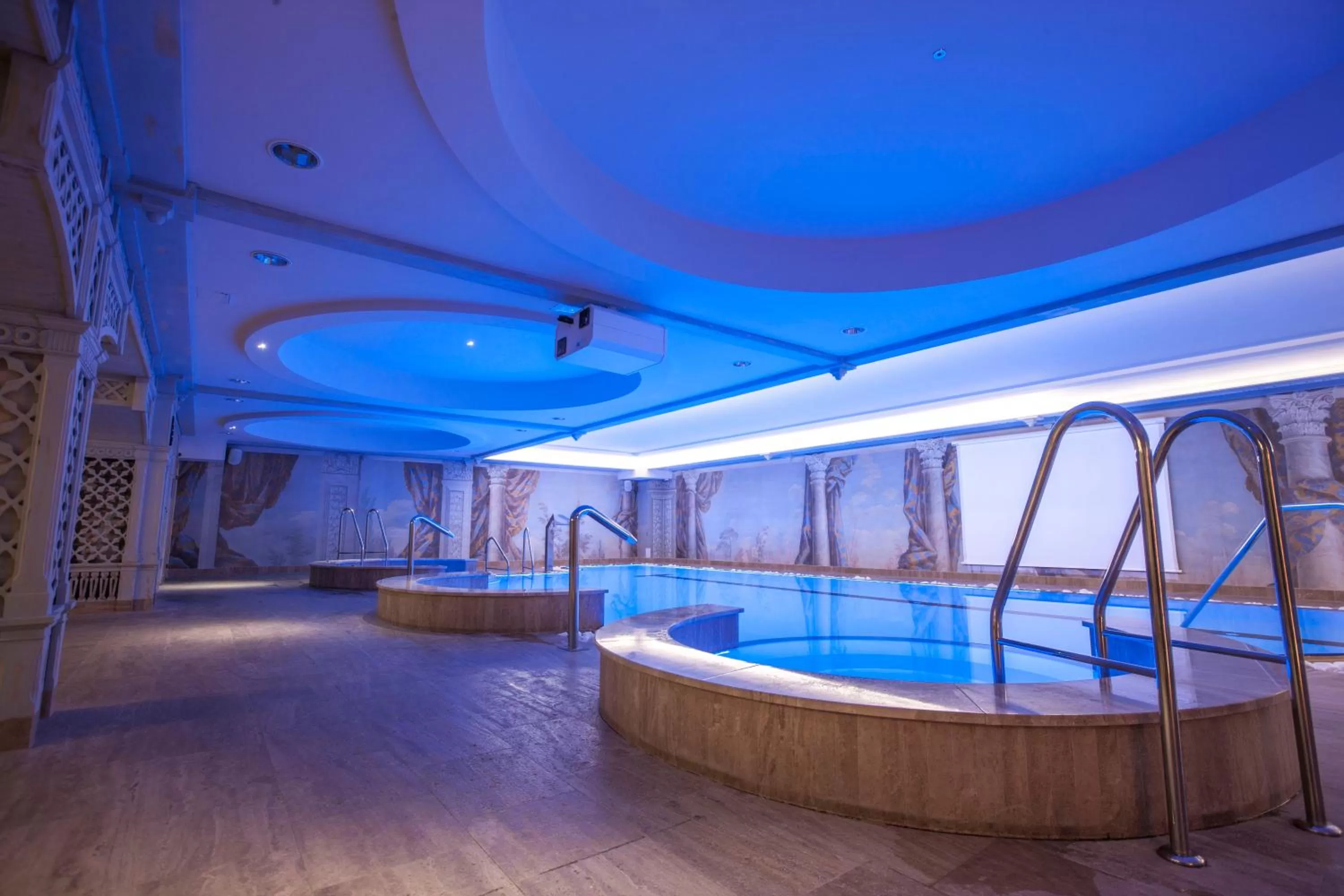 Swimming pool in Hotel St. Bruno