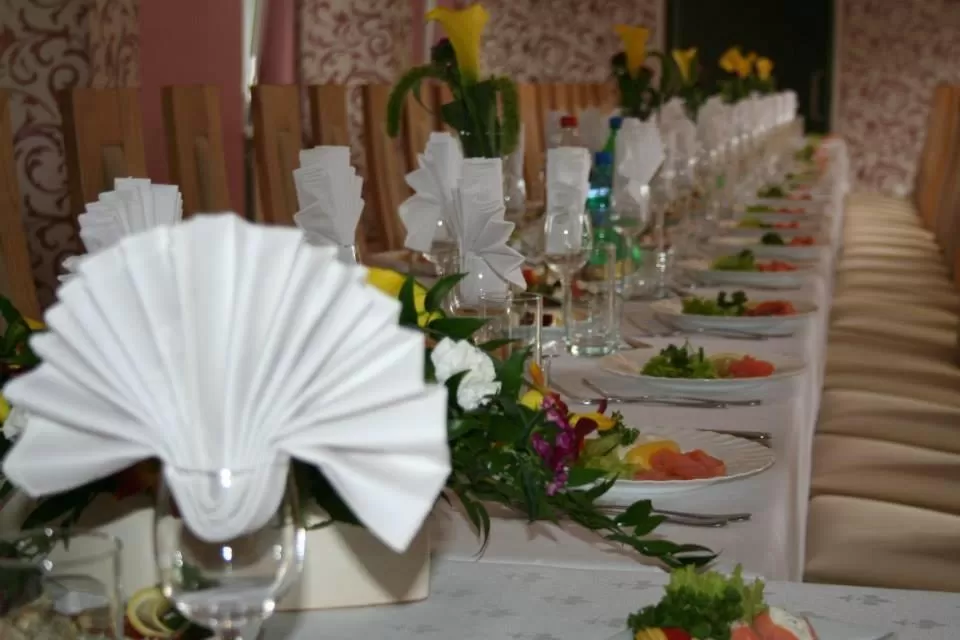 Food in Hotel George