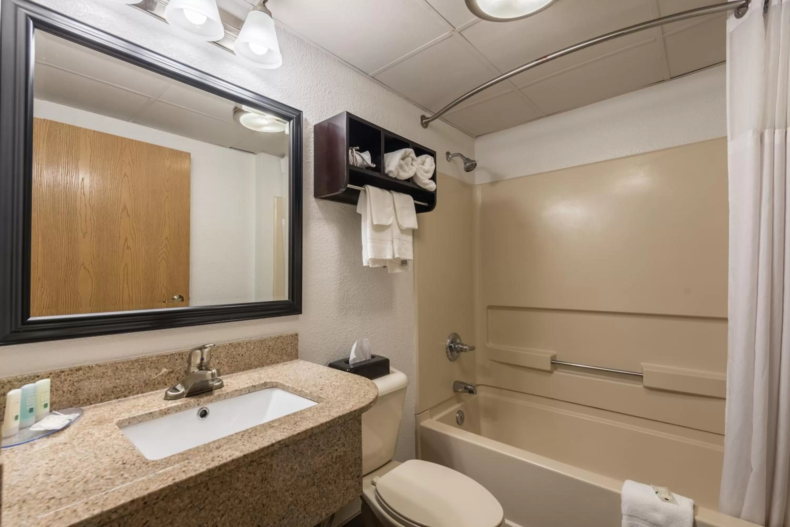 Quality Inn Grove City - Columbus South