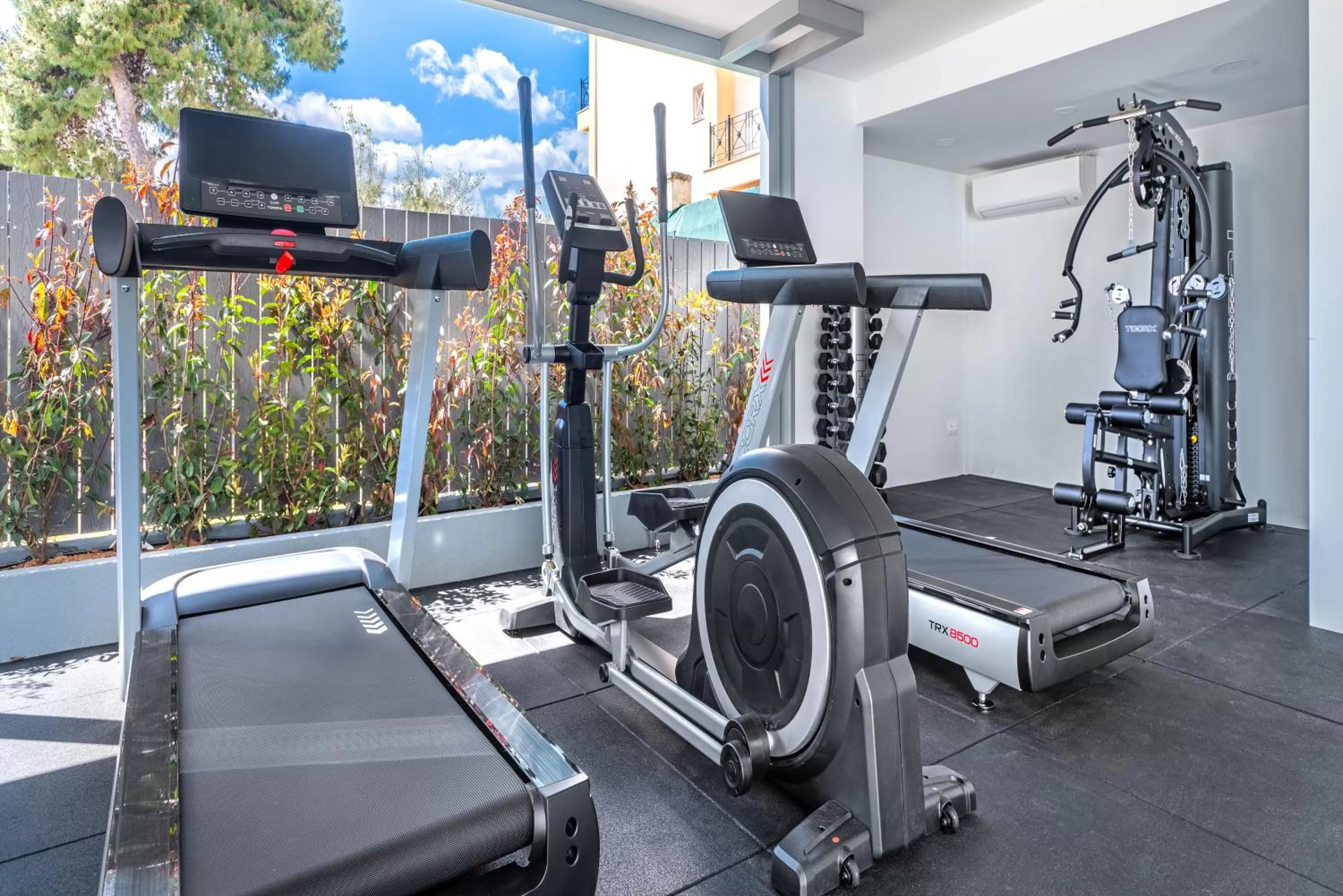 Fitness centre/facilities in Glyfada Riviera Hotel