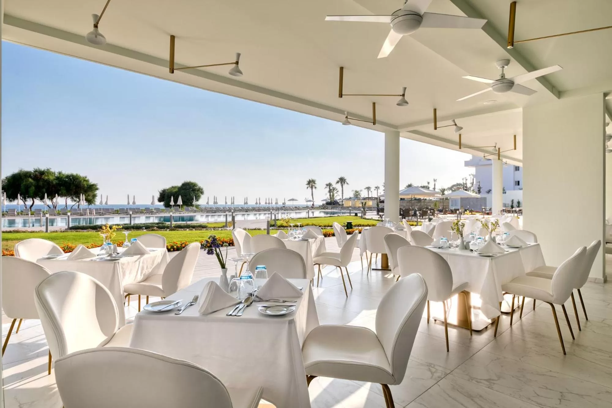 Restaurant/places to eat in Ivi Mare - Designed for Adults by Louis Hotels