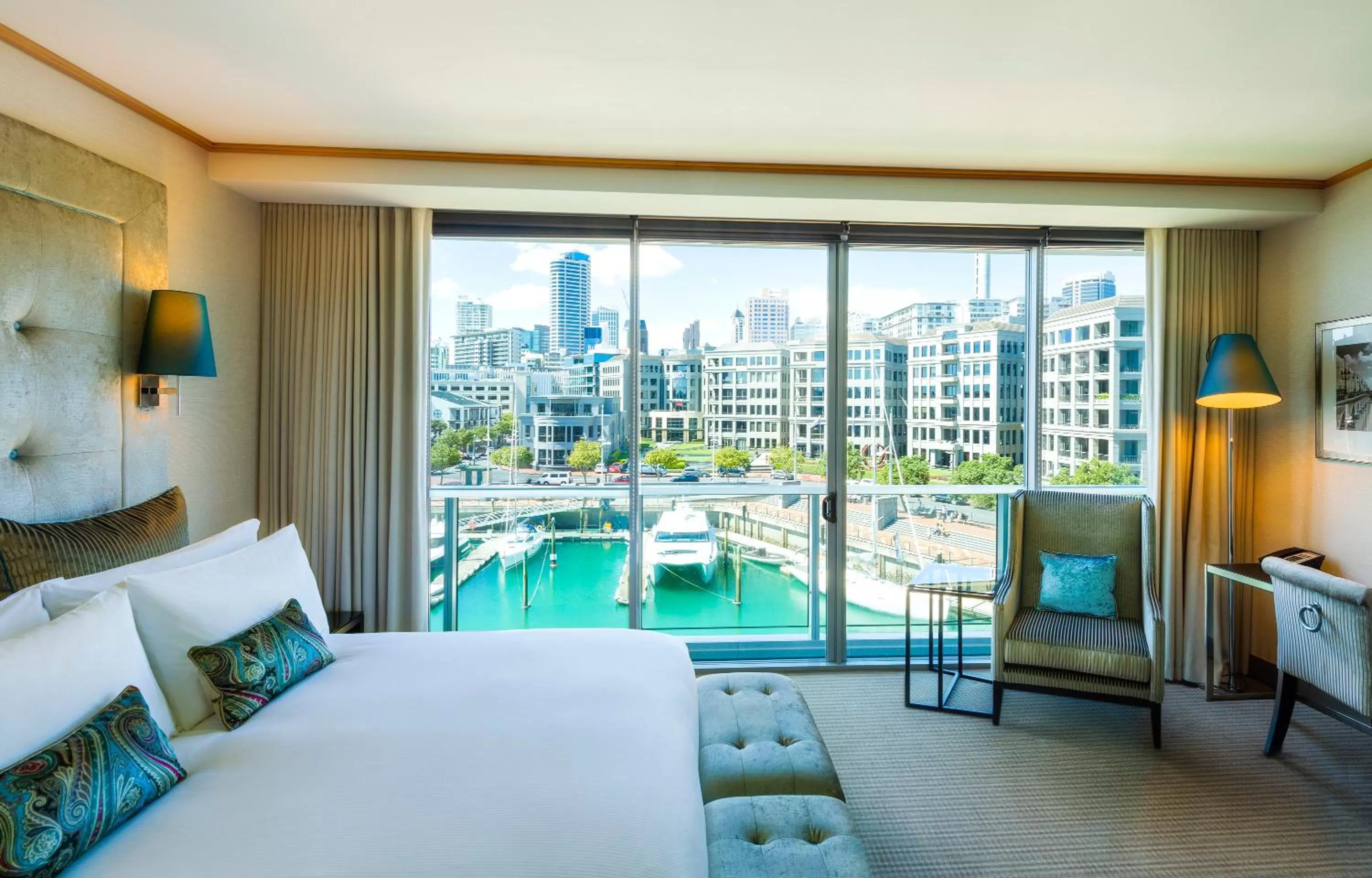 Day, Bed in Sofitel Auckland Viaduct Harbour