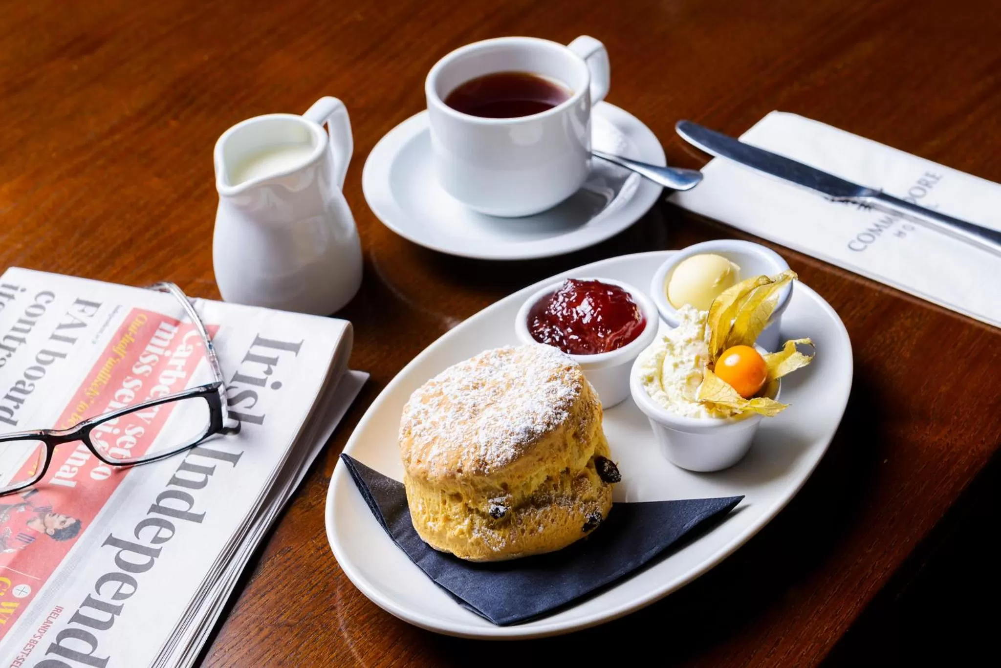 Food and drinks in Commodore Hotel