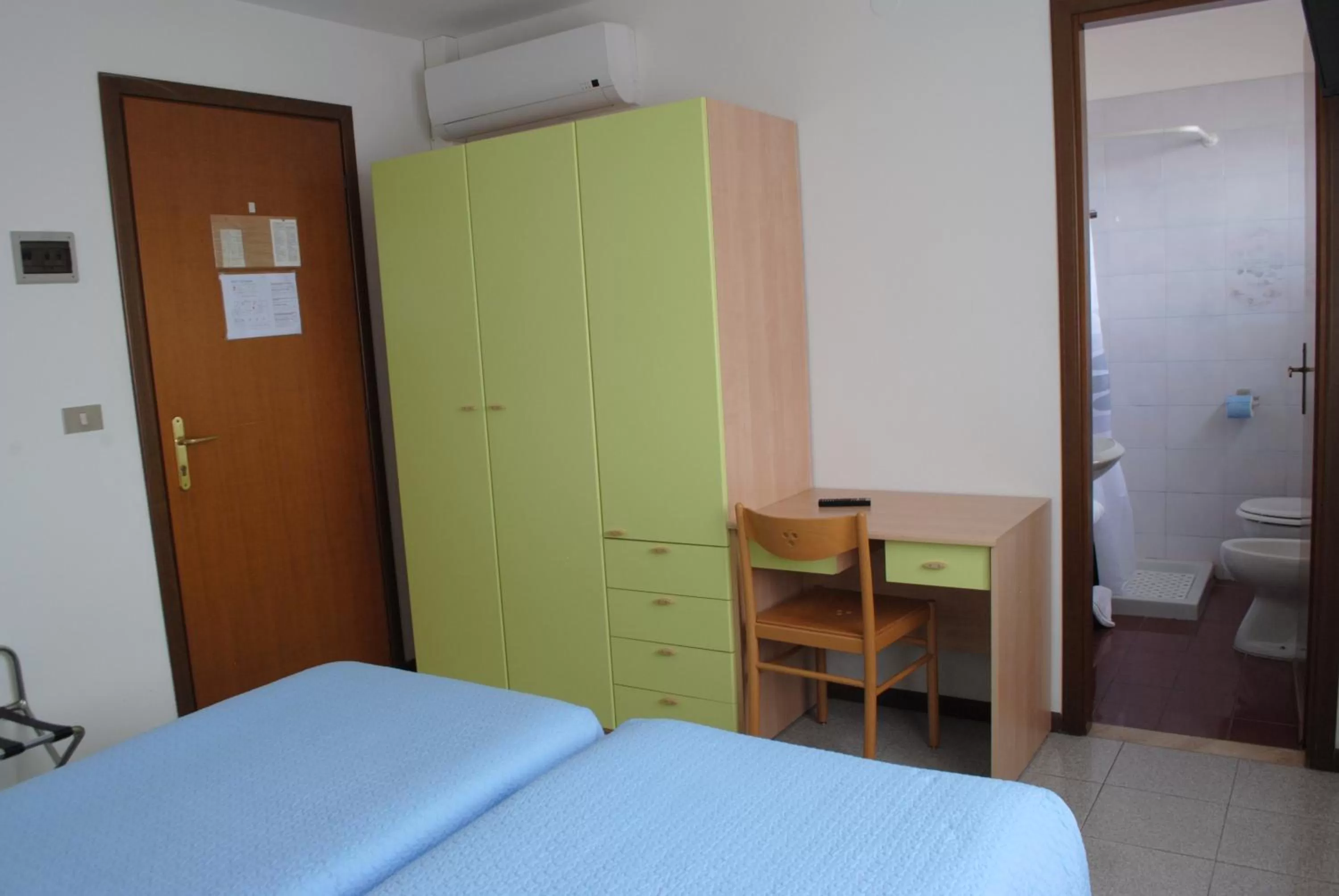 Photo of the whole room, Bed in Hotel Villa Augusta