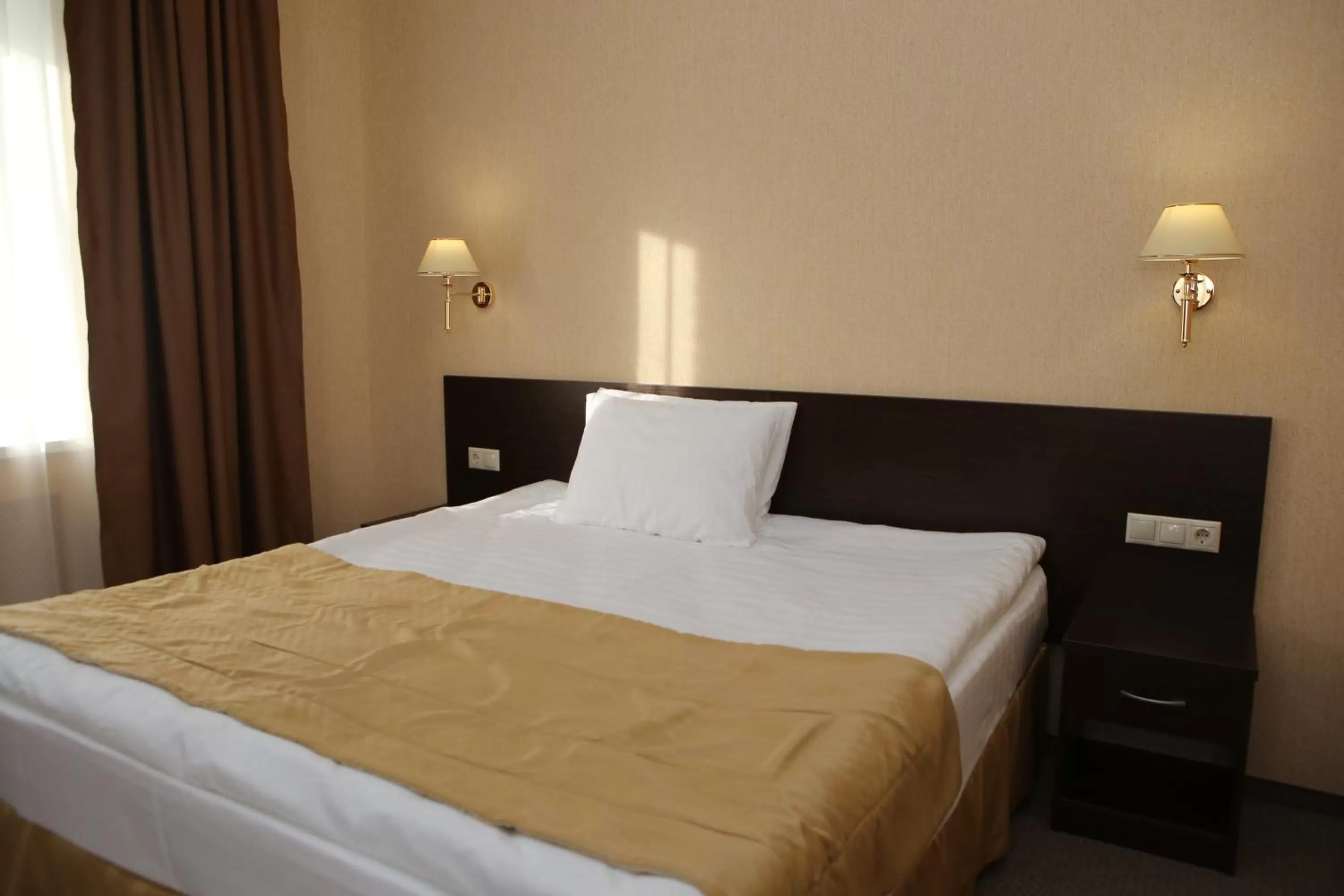 Bed, Room Photo in Hotel Aner