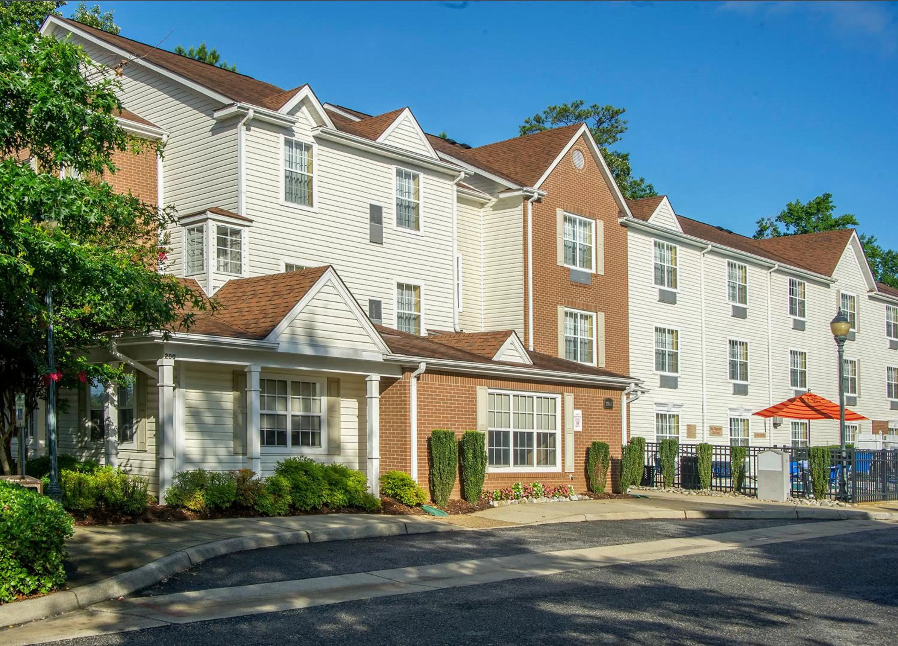 Property building in Extended Stay America Suites - Atlanta - Norcross - Peachtree Corners