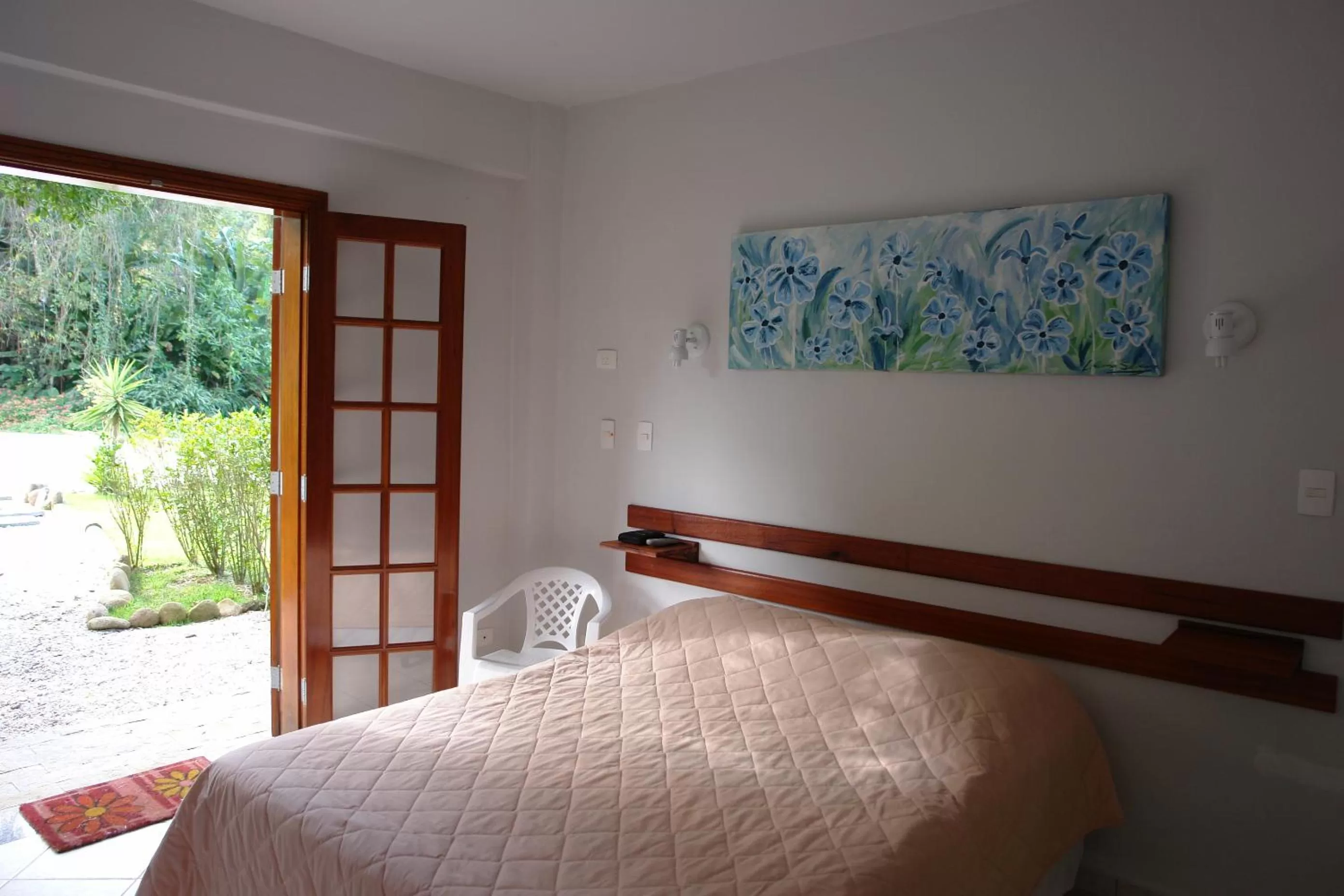 Patio, Bed in Pousada Praia de Itamambuca