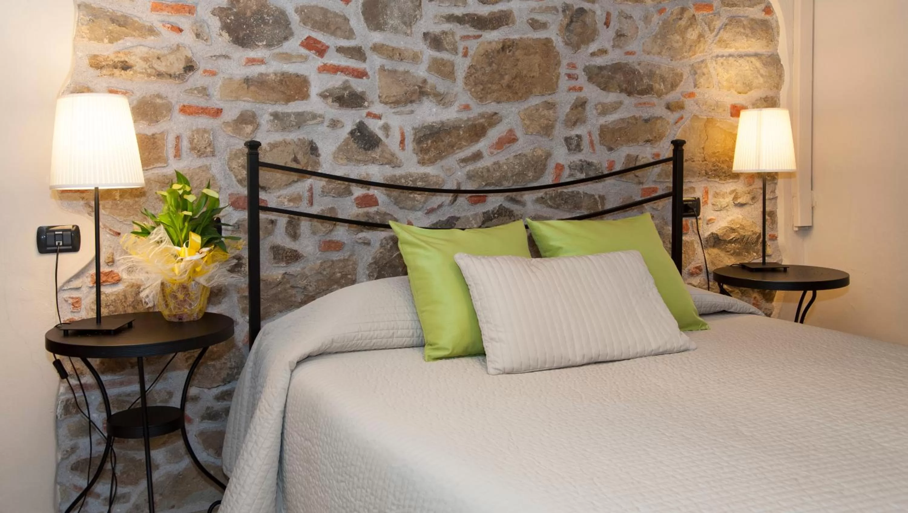 Decorative detail, Bed in Hotel Monti