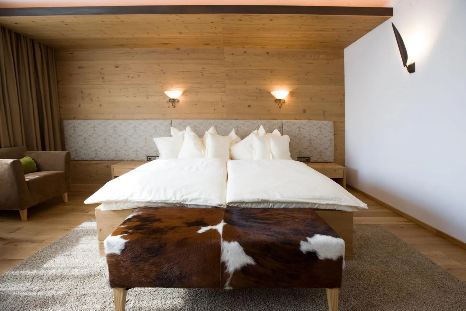 Bedroom, Bed in Geniesserhotel Minglers Sportalm 4 Sterne Superior